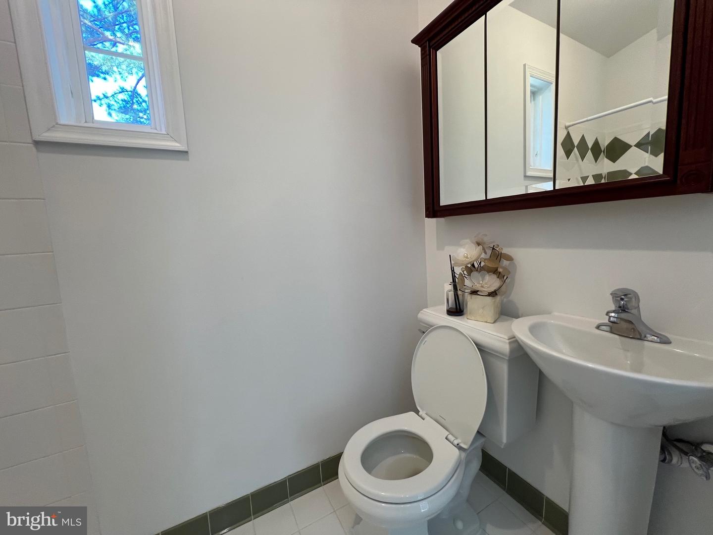 9872 RED HILL RD, SPOTSYLVANIA, Virginia 22553, 4 Bedrooms Bedrooms, ,3 BathroomsBathrooms,Residential,For sale,9872 RED HILL RD,VASP2034028 MLS # VASP2034028