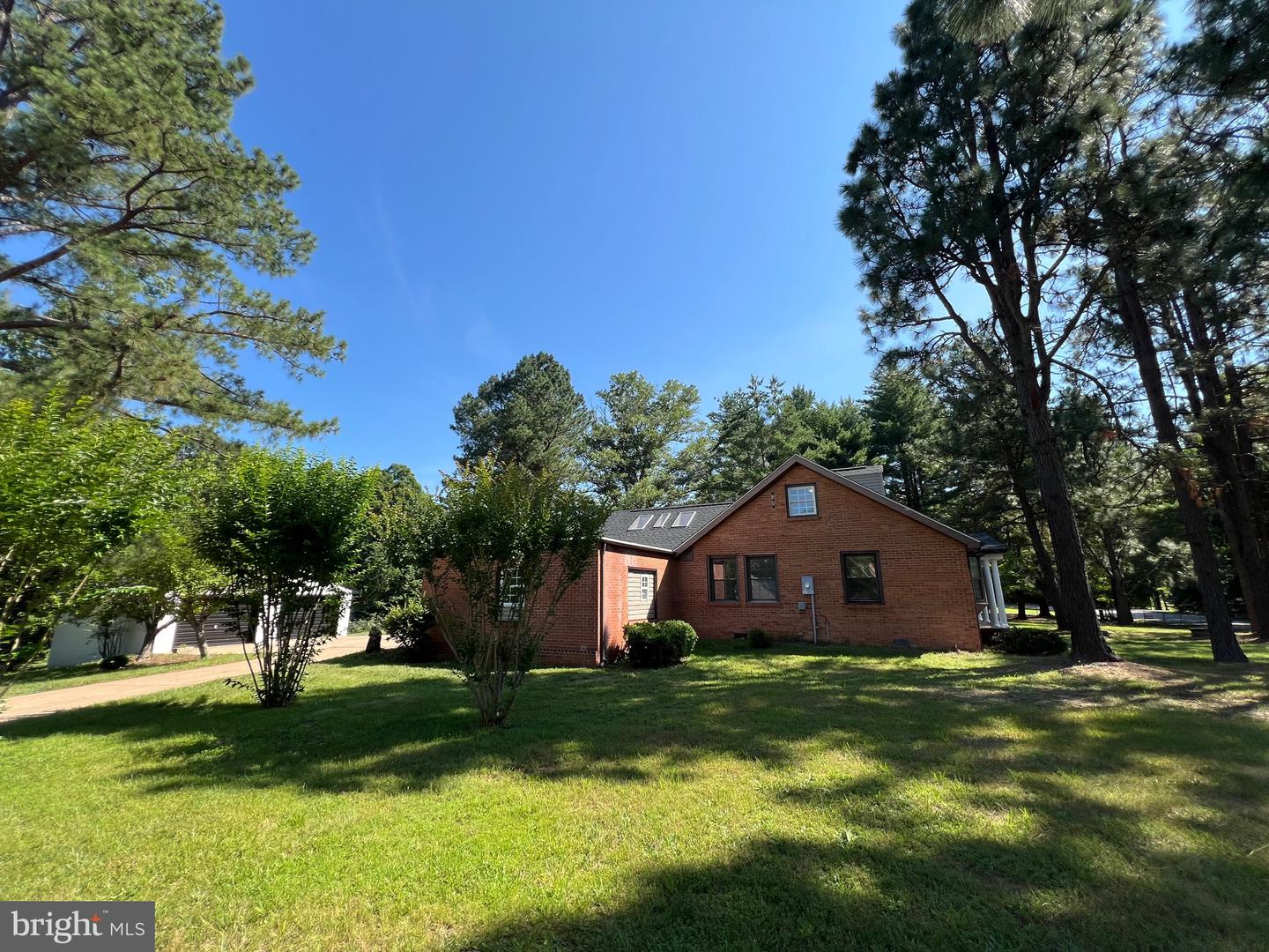 9872 RED HILL RD, SPOTSYLVANIA, Virginia 22553, 4 Bedrooms Bedrooms, ,3 BathroomsBathrooms,Residential,For sale,9872 RED HILL RD,VASP2034028 MLS # VASP2034028