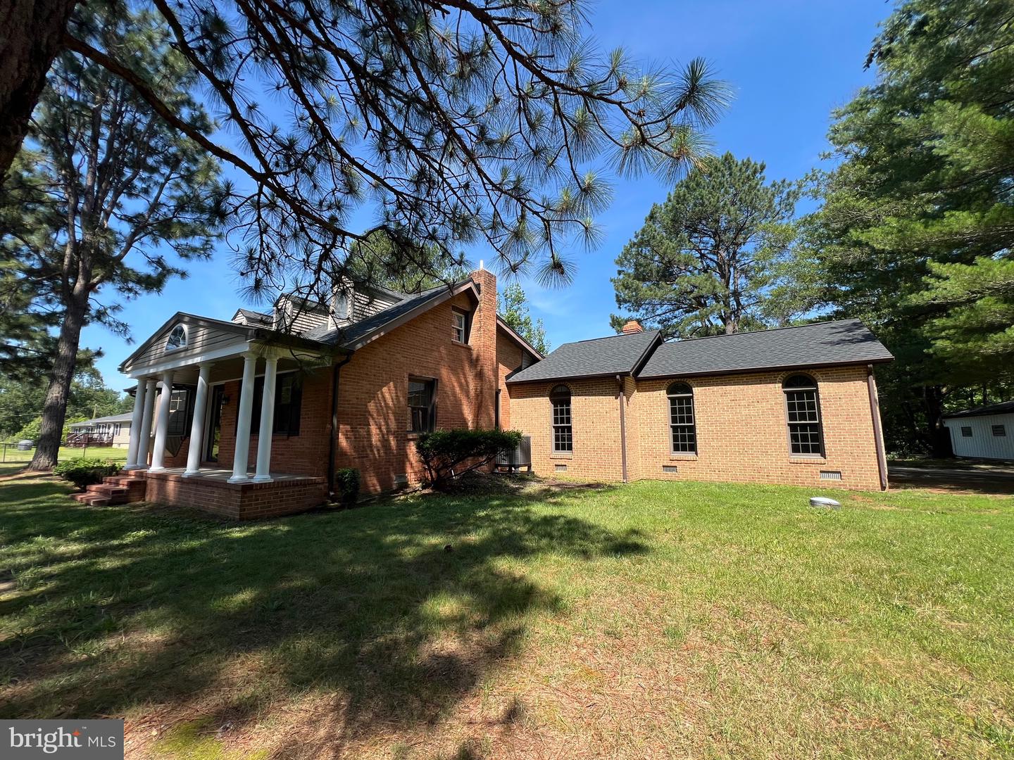9872 RED HILL RD, SPOTSYLVANIA, Virginia 22553, 4 Bedrooms Bedrooms, ,3 BathroomsBathrooms,Residential,For sale,9872 RED HILL RD,VASP2034028 MLS # VASP2034028