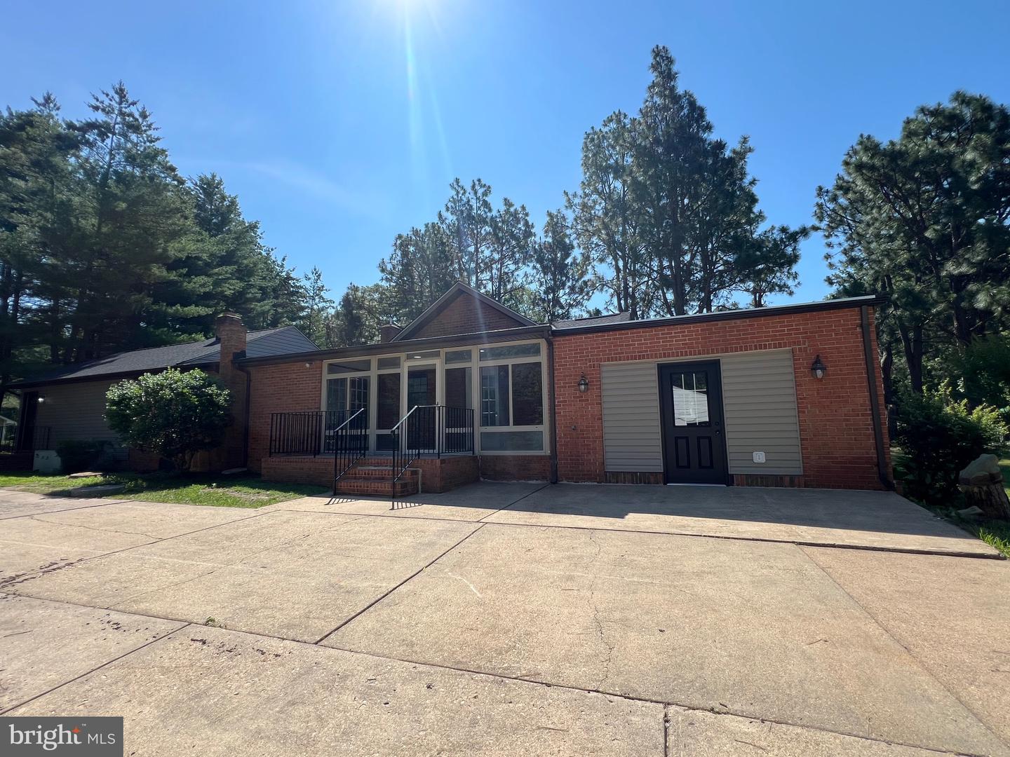9872 RED HILL RD, SPOTSYLVANIA, Virginia 22553, 4 Bedrooms Bedrooms, ,3 BathroomsBathrooms,Residential,For sale,9872 RED HILL RD,VASP2034028 MLS # VASP2034028