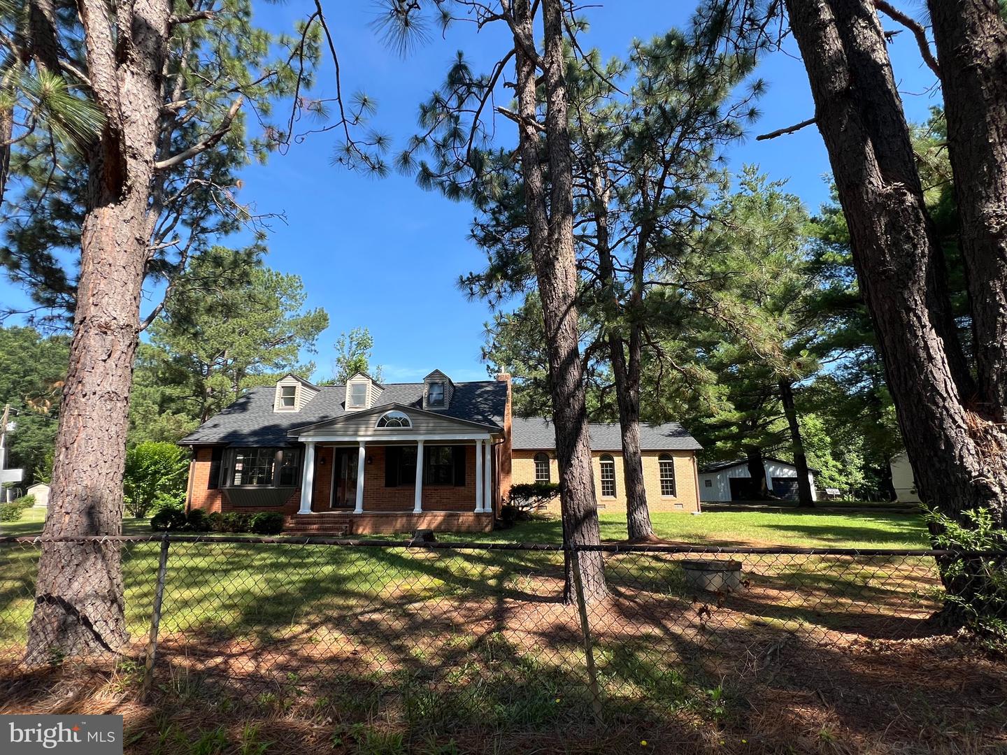 9872 RED HILL RD, SPOTSYLVANIA, Virginia 22553, 4 Bedrooms Bedrooms, ,3 BathroomsBathrooms,Residential,For sale,9872 RED HILL RD,VASP2034028 MLS # VASP2034028