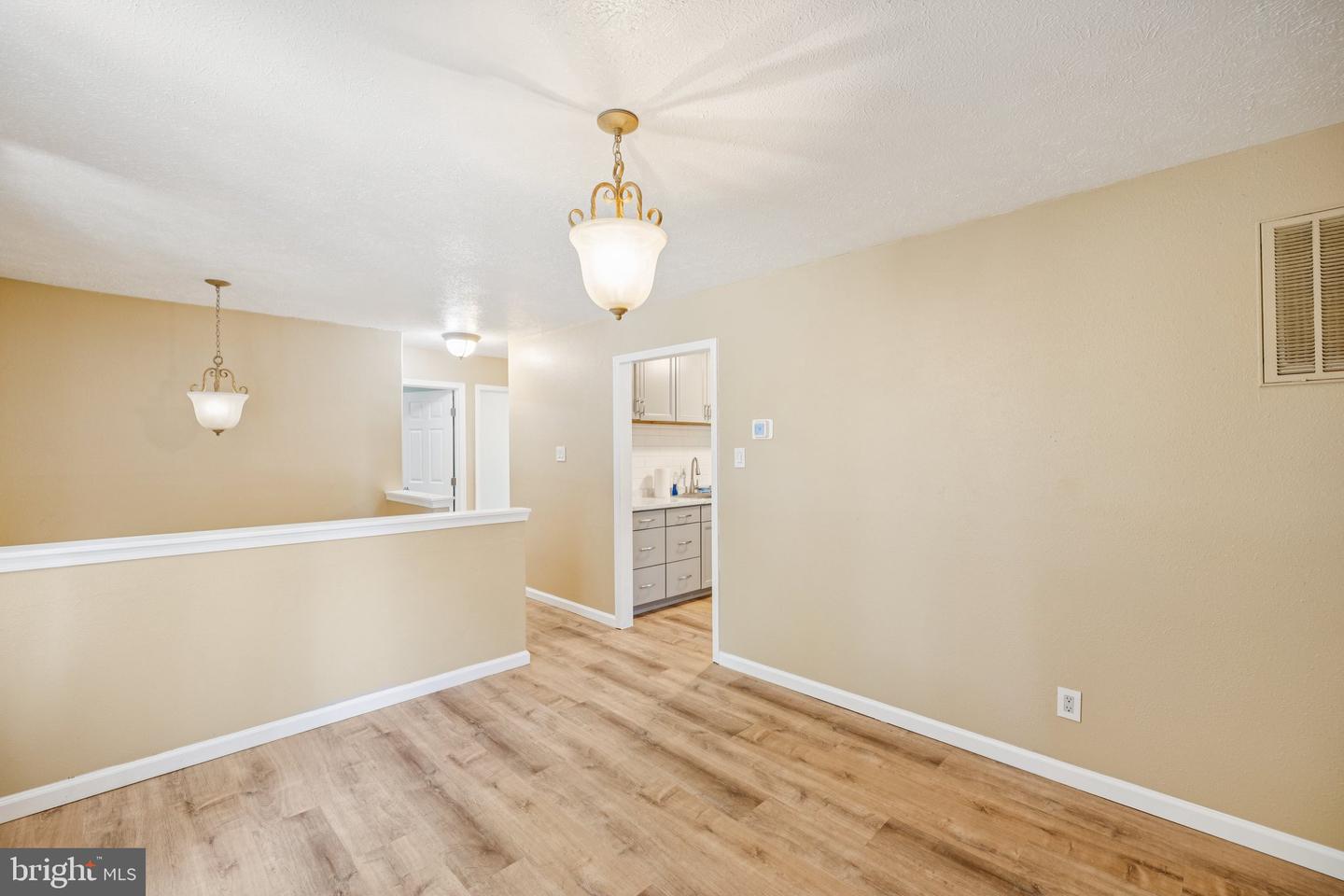 10603 BLUEBIRD LN, SPOTSYLVANIA, Virginia 22553, 3 Bedrooms Bedrooms, ,1 BathroomBathrooms,Residential,For sale,10603 BLUEBIRD LN,VASP2034036 MLS # VASP2034036