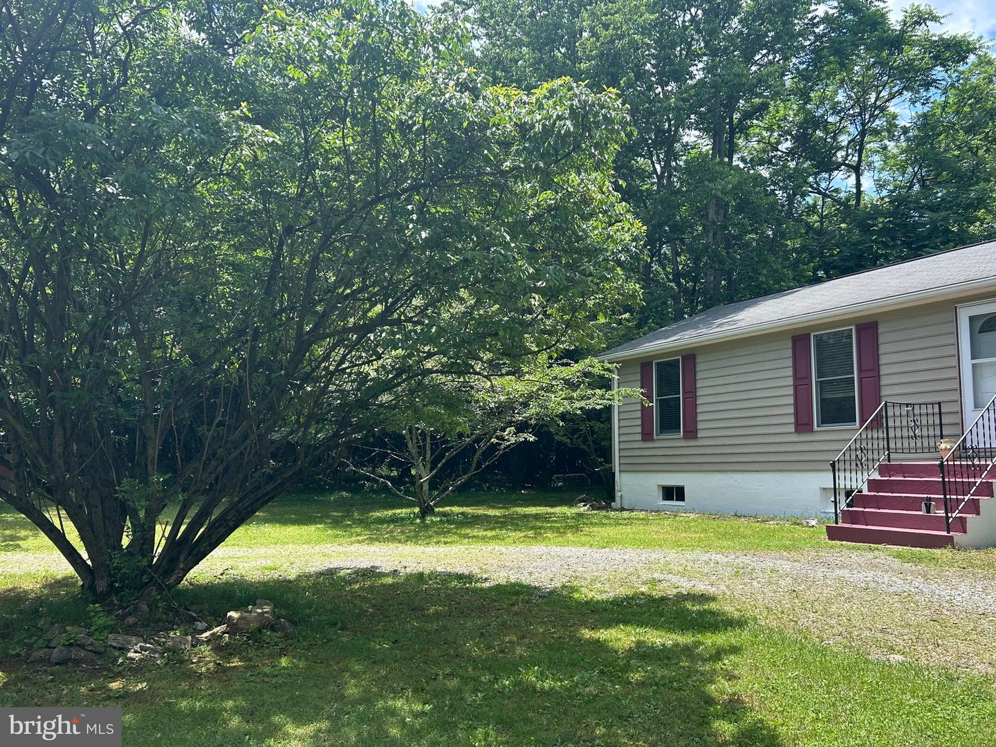 513 RUSSELL RD, BERRYVILLE, Virginia 22611, 3 Bedrooms Bedrooms, ,1 BathroomBathrooms,Residential,For sale,513 RUSSELL RD,VACL2003858 MLS # VACL2003858