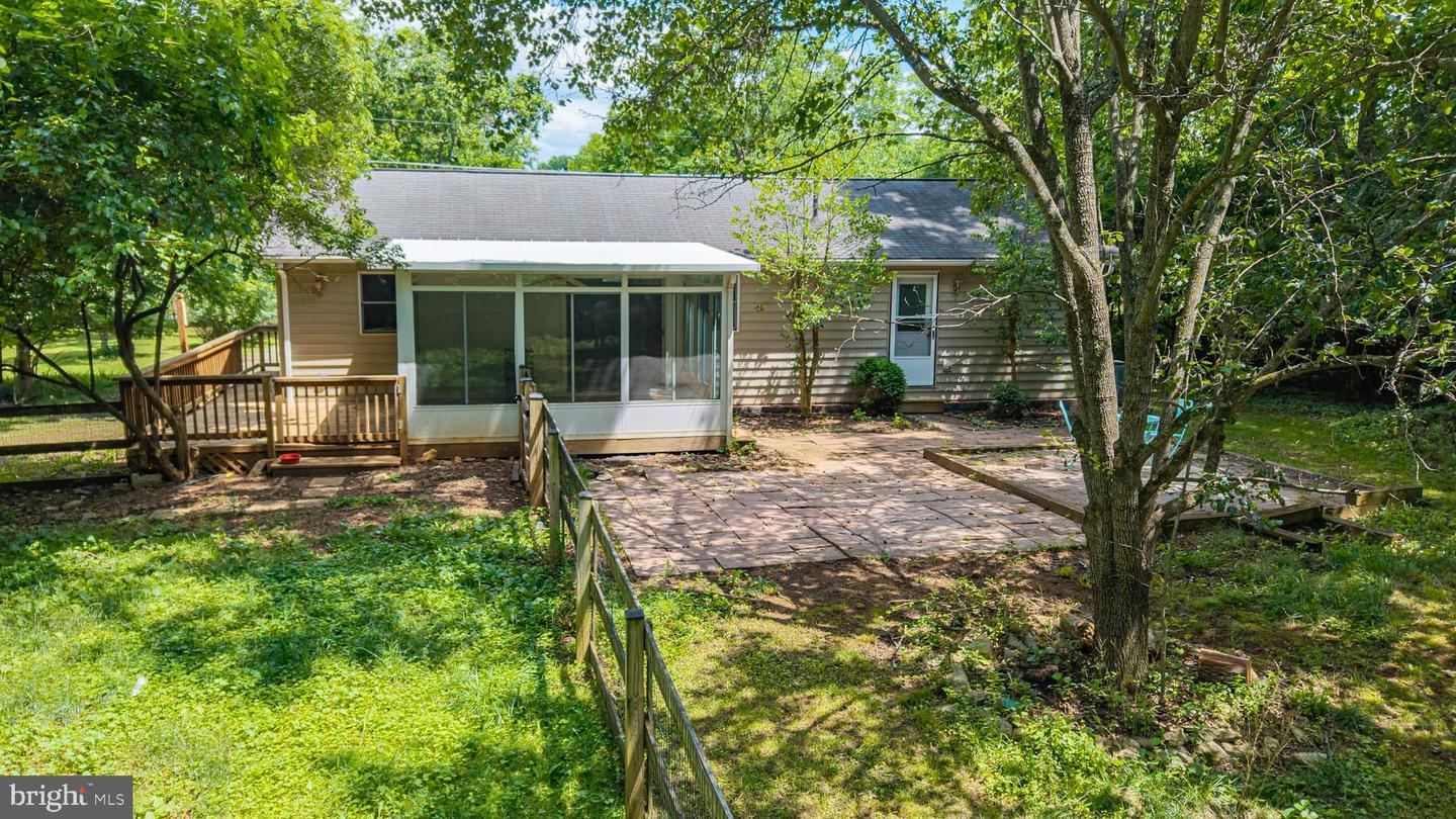 513 RUSSELL RD, BERRYVILLE, Virginia 22611, 3 Bedrooms Bedrooms, ,1 BathroomBathrooms,Residential,For sale,513 RUSSELL RD,VACL2003858 MLS # VACL2003858
