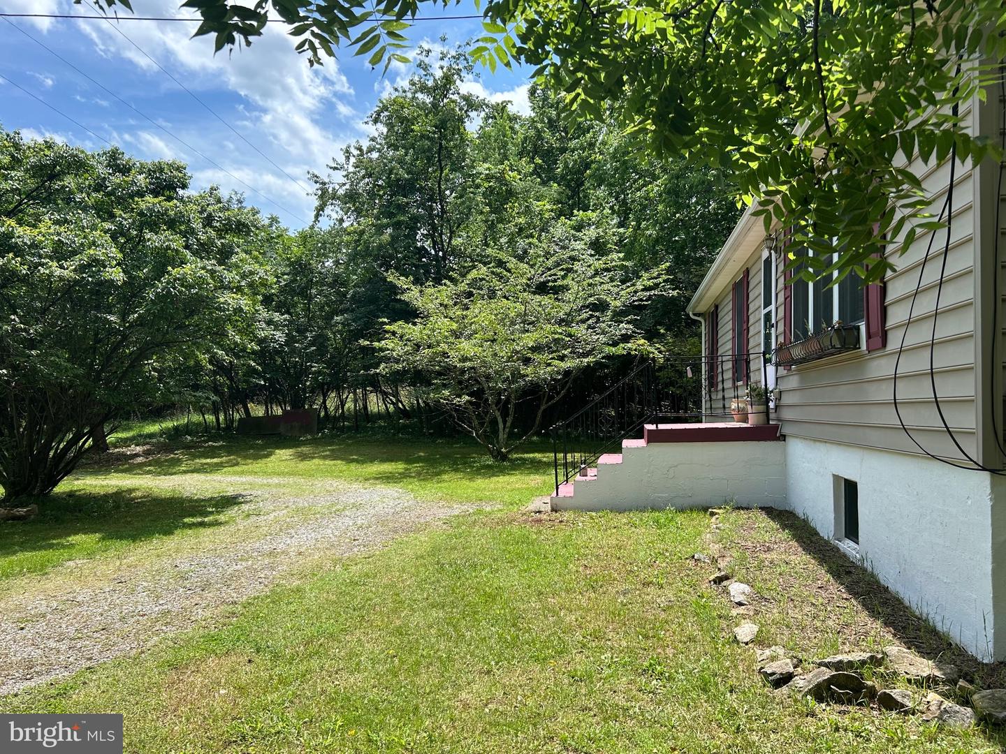 513 RUSSELL RD, BERRYVILLE, Virginia 22611, 3 Bedrooms Bedrooms, ,1 BathroomBathrooms,Residential,For sale,513 RUSSELL RD,VACL2003858 MLS # VACL2003858