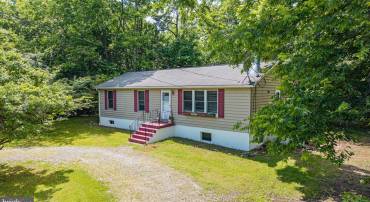 513 RUSSELL RD, BERRYVILLE, Virginia 22611, 3 Bedrooms Bedrooms, ,1 BathroomBathrooms,Residential,For sale,513 RUSSELL RD,VACL2003858 MLS # VACL2003858