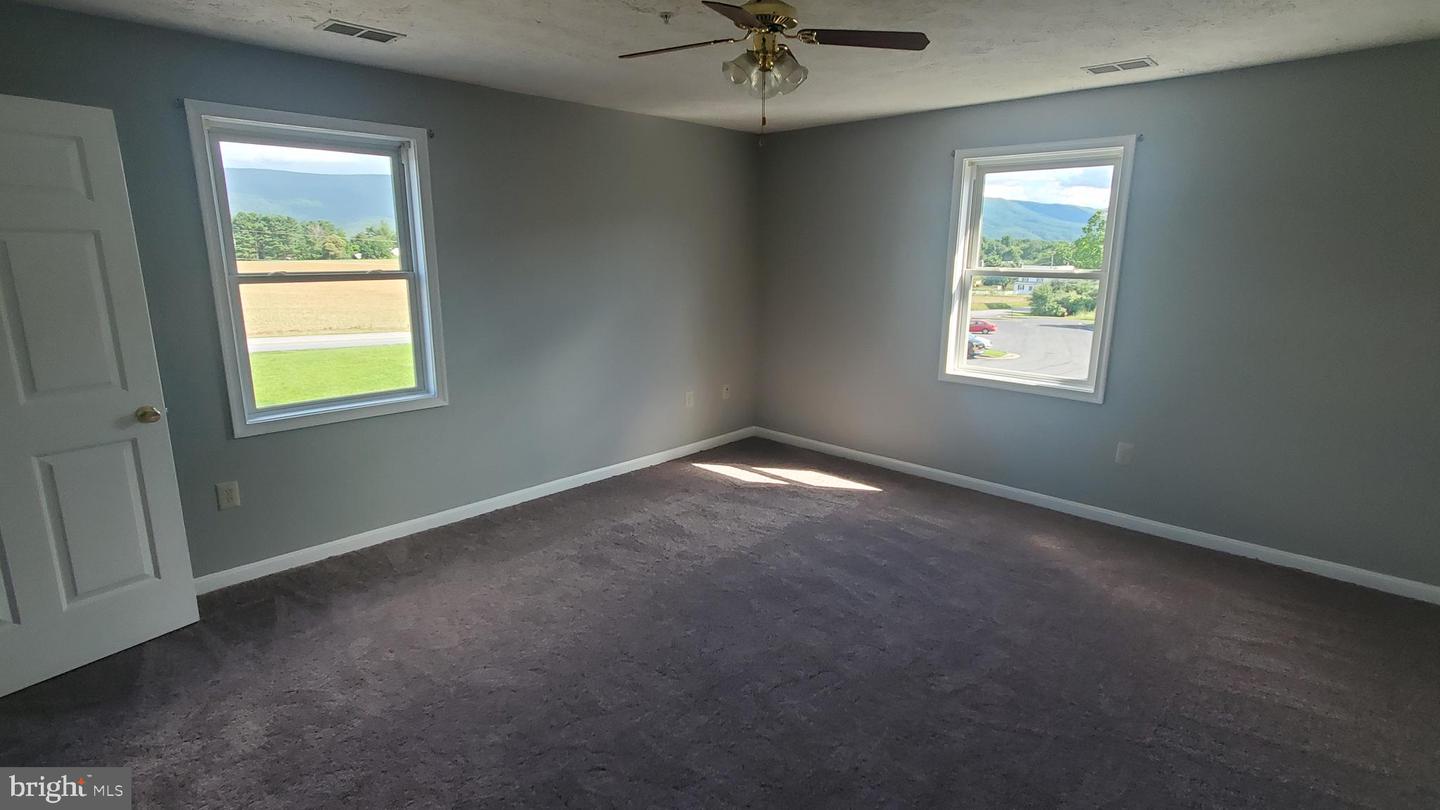 1288-D10 OX RD, WOODSTOCK, Virginia 22664, 2 Bedrooms Bedrooms, ,2 BathroomsBathrooms,Residential,For sale,1288-D10 OX RD,VASH2011764 MLS # VASH2011764