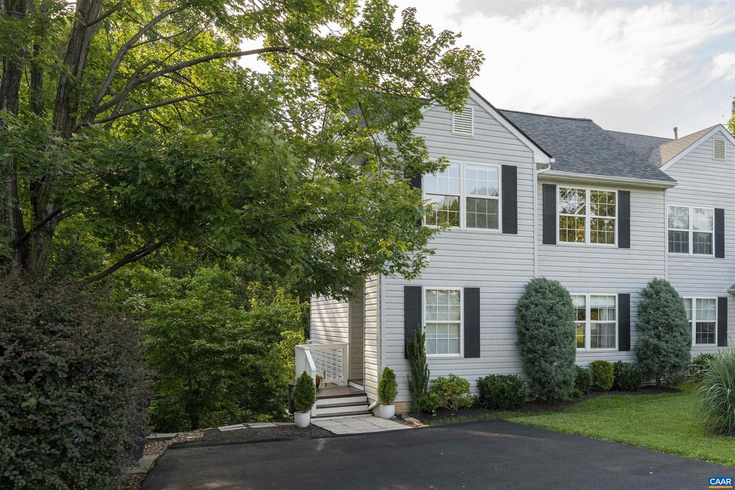 220 BUTTERCUP LN, CHARLOTTESVILLE, Virginia 22902, 4 Bedrooms Bedrooms, ,3 BathroomsBathrooms,Residential,For sale,220 BUTTERCUP LN,666004 MLS # 666004