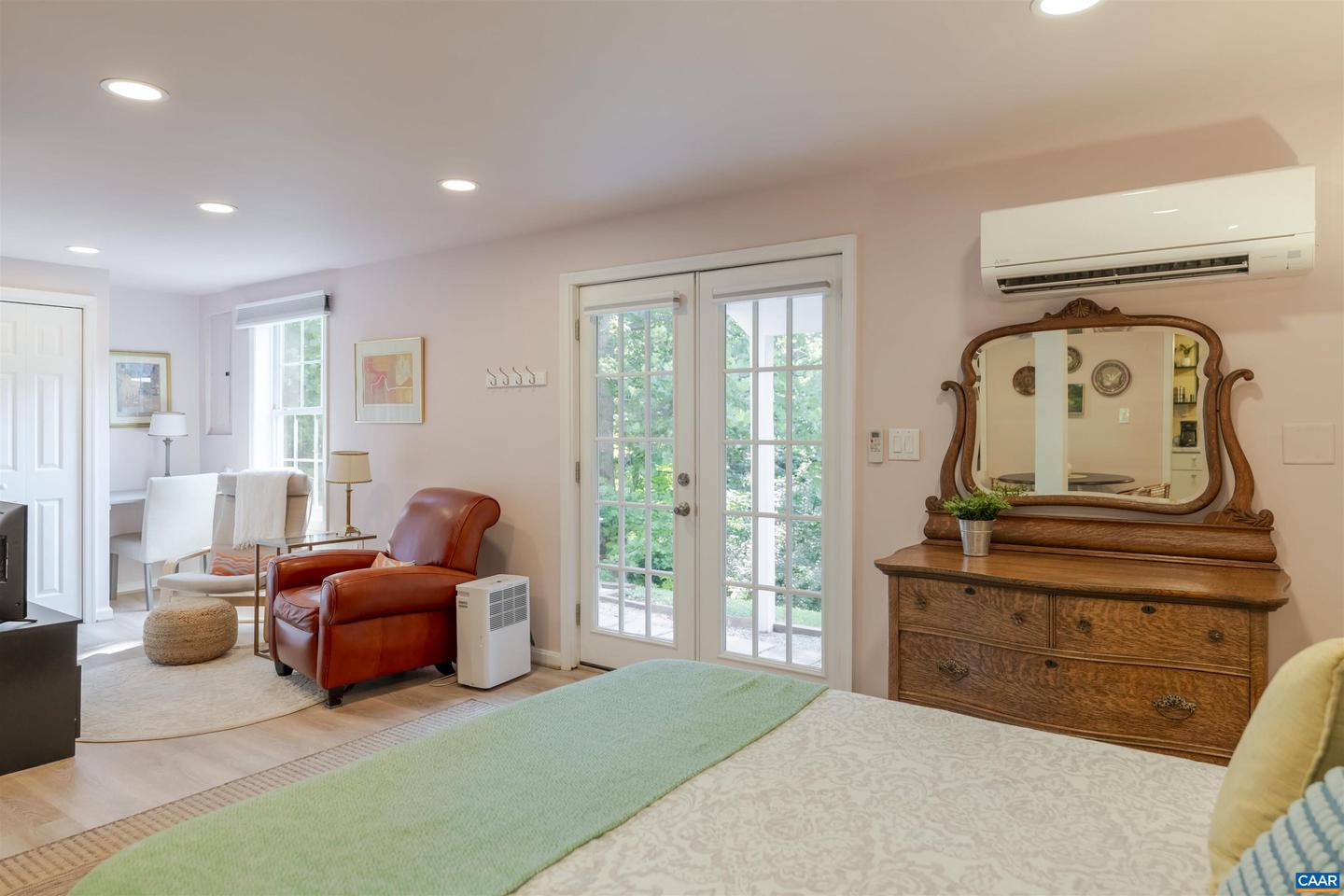 220 BUTTERCUP LN, CHARLOTTESVILLE, Virginia 22902, 4 Bedrooms Bedrooms, ,3 BathroomsBathrooms,Residential,For sale,220 BUTTERCUP LN,666004 MLS # 666004