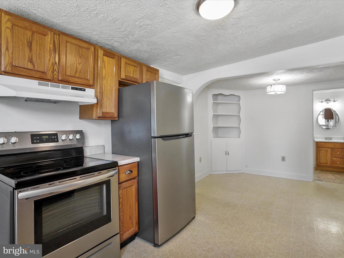 215 SHENANDOAH AVE, EDINBURG, Virginia 22824, 2 Bedrooms Bedrooms, ,1 BathroomBathrooms,Residential,For sale,215 SHENANDOAH AVE,VASH2011770 MLS # VASH2011770