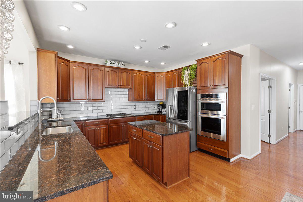 43089 FINDERS LN, CHANTILLY, Virginia 20152, 7 Bedrooms Bedrooms, ,3 BathroomsBathrooms,Residential,For sale,43089 FINDERS LN,VALO2100332 MLS # VALO2100332
