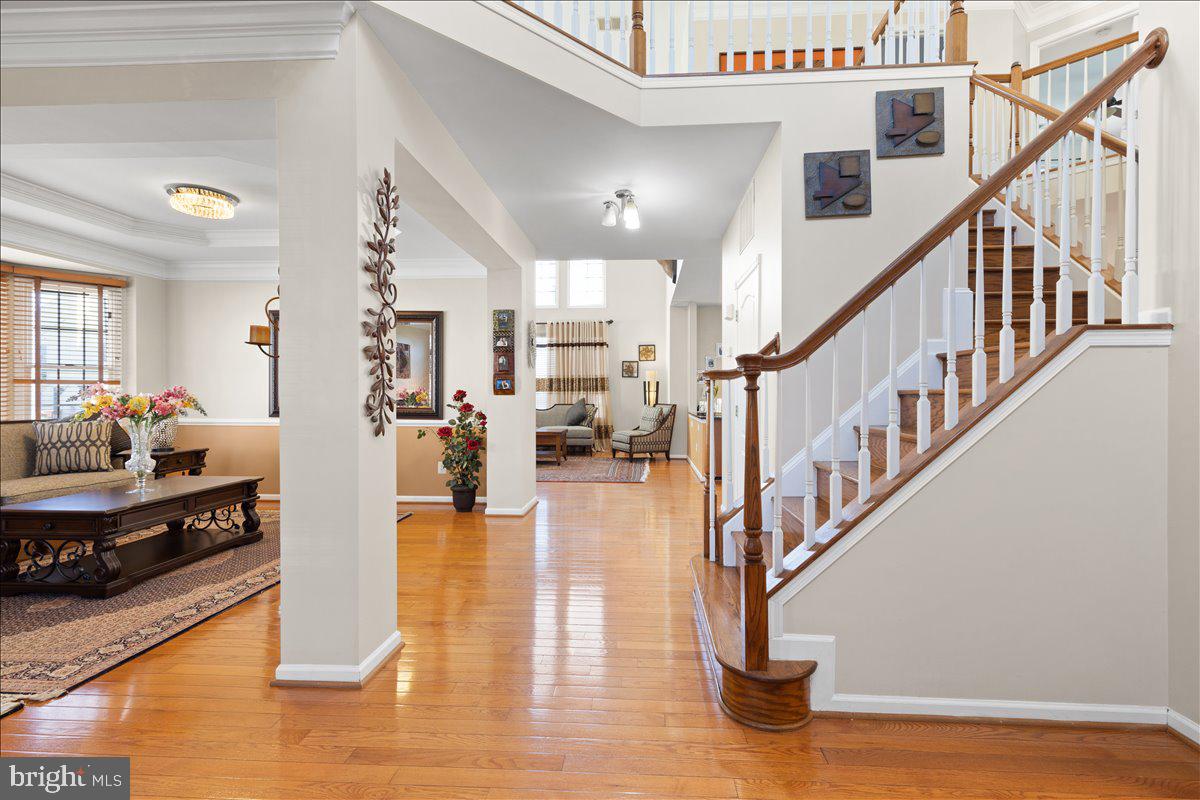 43089 FINDERS LN, CHANTILLY, Virginia 20152, 7 Bedrooms Bedrooms, ,3 BathroomsBathrooms,Residential,For sale,43089 FINDERS LN,VALO2100332 MLS # VALO2100332