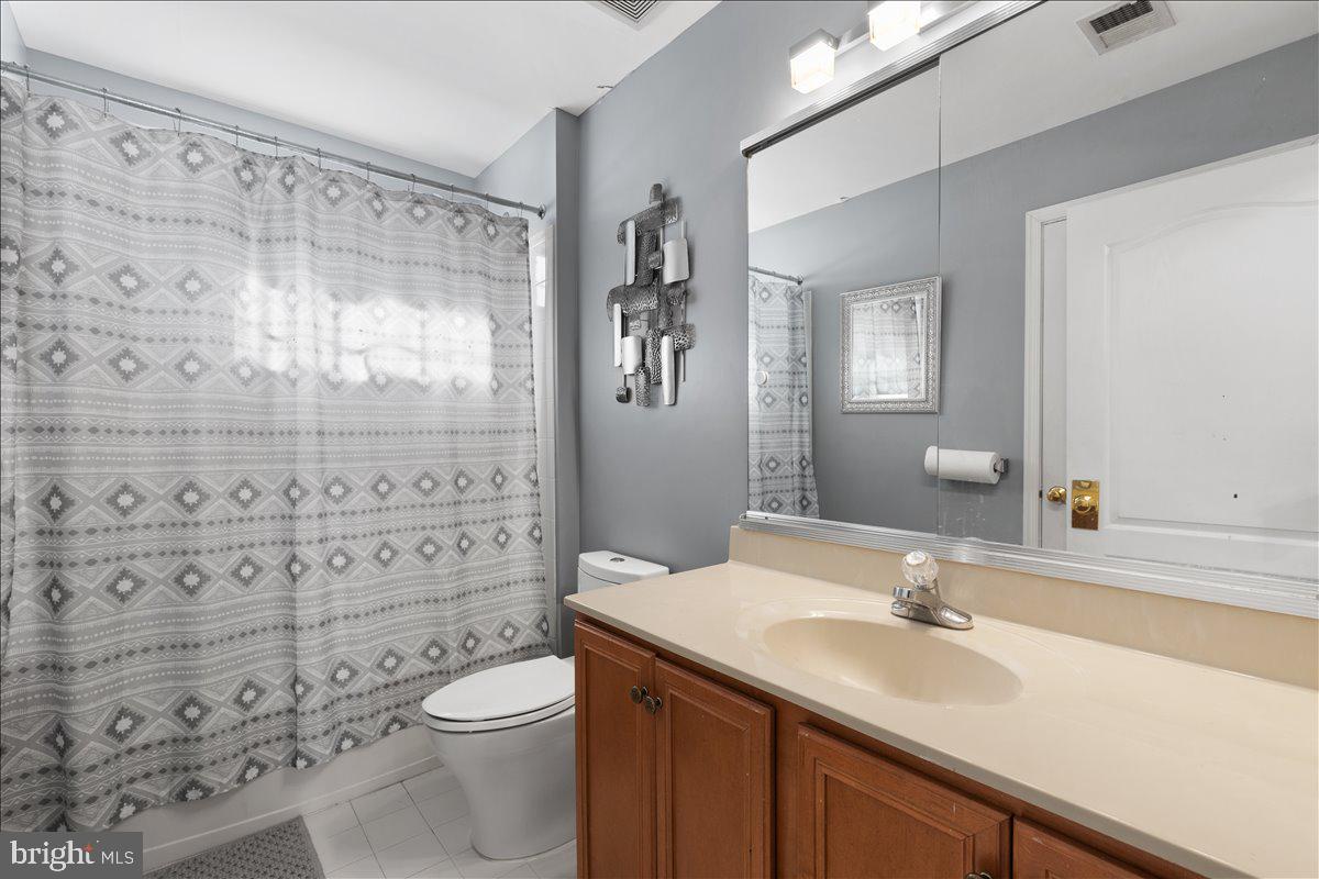 43089 FINDERS LN, CHANTILLY, Virginia 20152, 7 Bedrooms Bedrooms, ,3 BathroomsBathrooms,Residential,For sale,43089 FINDERS LN,VALO2100332 MLS # VALO2100332