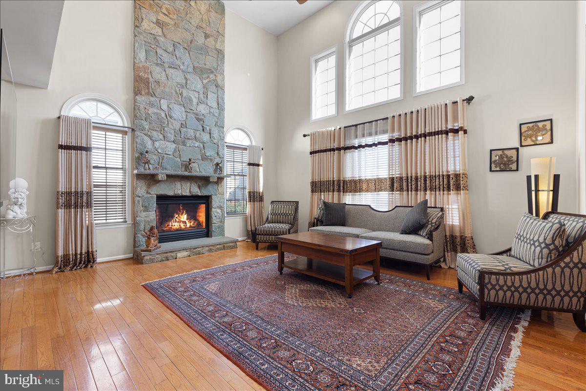 43089 FINDERS LN, CHANTILLY, Virginia 20152, 7 Bedrooms Bedrooms, ,3 BathroomsBathrooms,Residential,For sale,43089 FINDERS LN,VALO2100332 MLS # VALO2100332