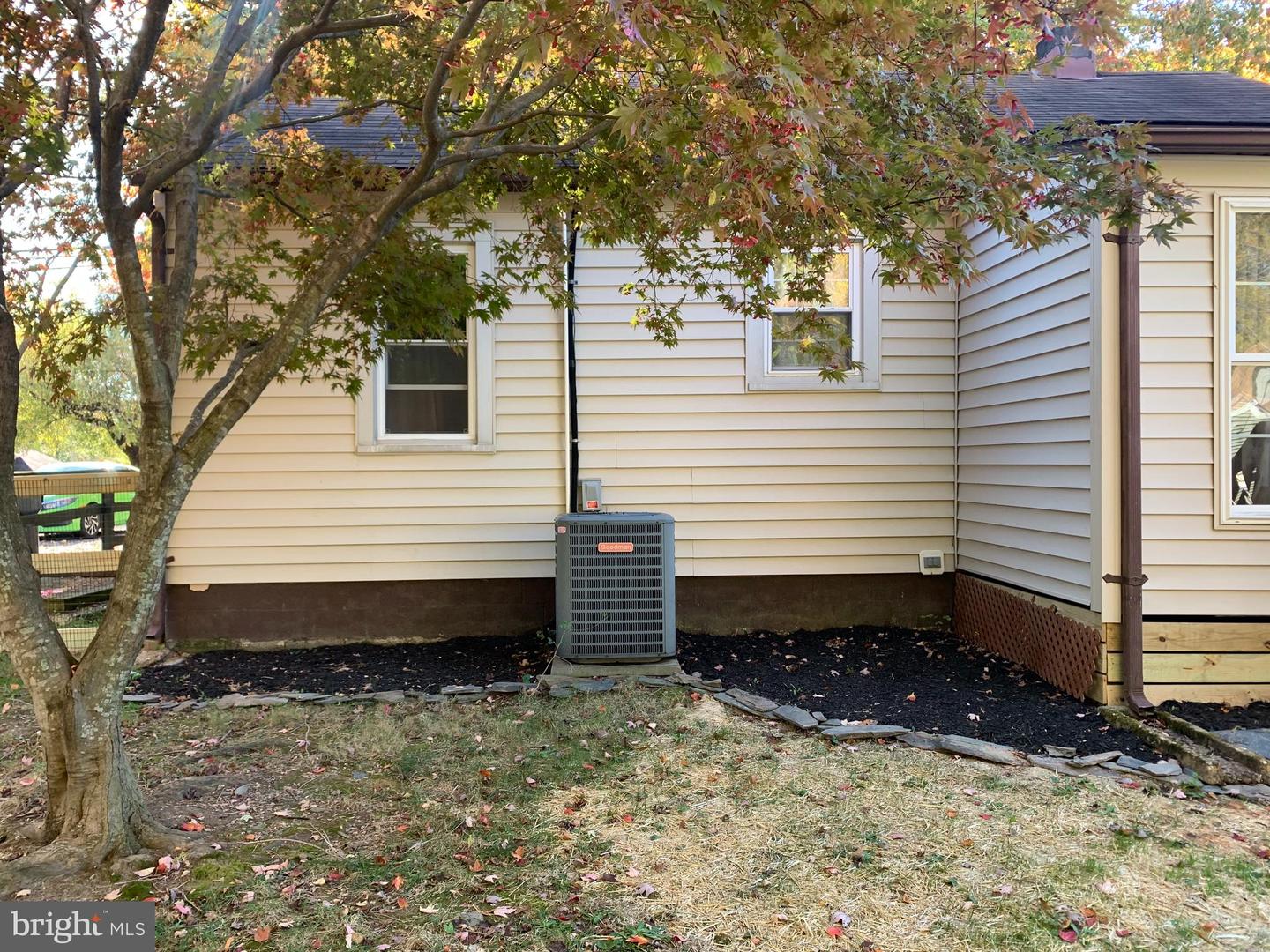 410 TRUSLOW RD, FREDERICKSBURG, Virginia 22405, 2 Bedrooms Bedrooms, ,1 BathroomBathrooms,Residential,For sale,410 TRUSLOW RD,VAST2040152 MLS # VAST2040152