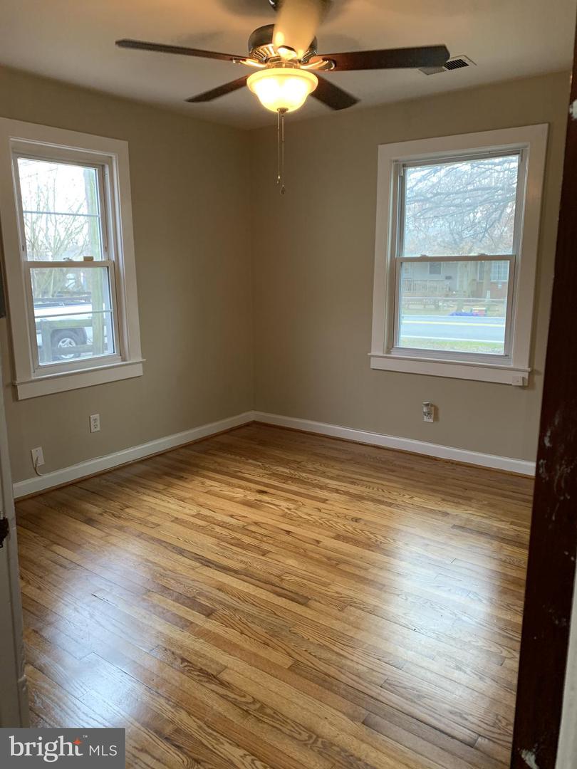 410 TRUSLOW RD, FREDERICKSBURG, Virginia 22405, 2 Bedrooms Bedrooms, ,1 BathroomBathrooms,Residential,For sale,410 TRUSLOW RD,VAST2040152 MLS # VAST2040152