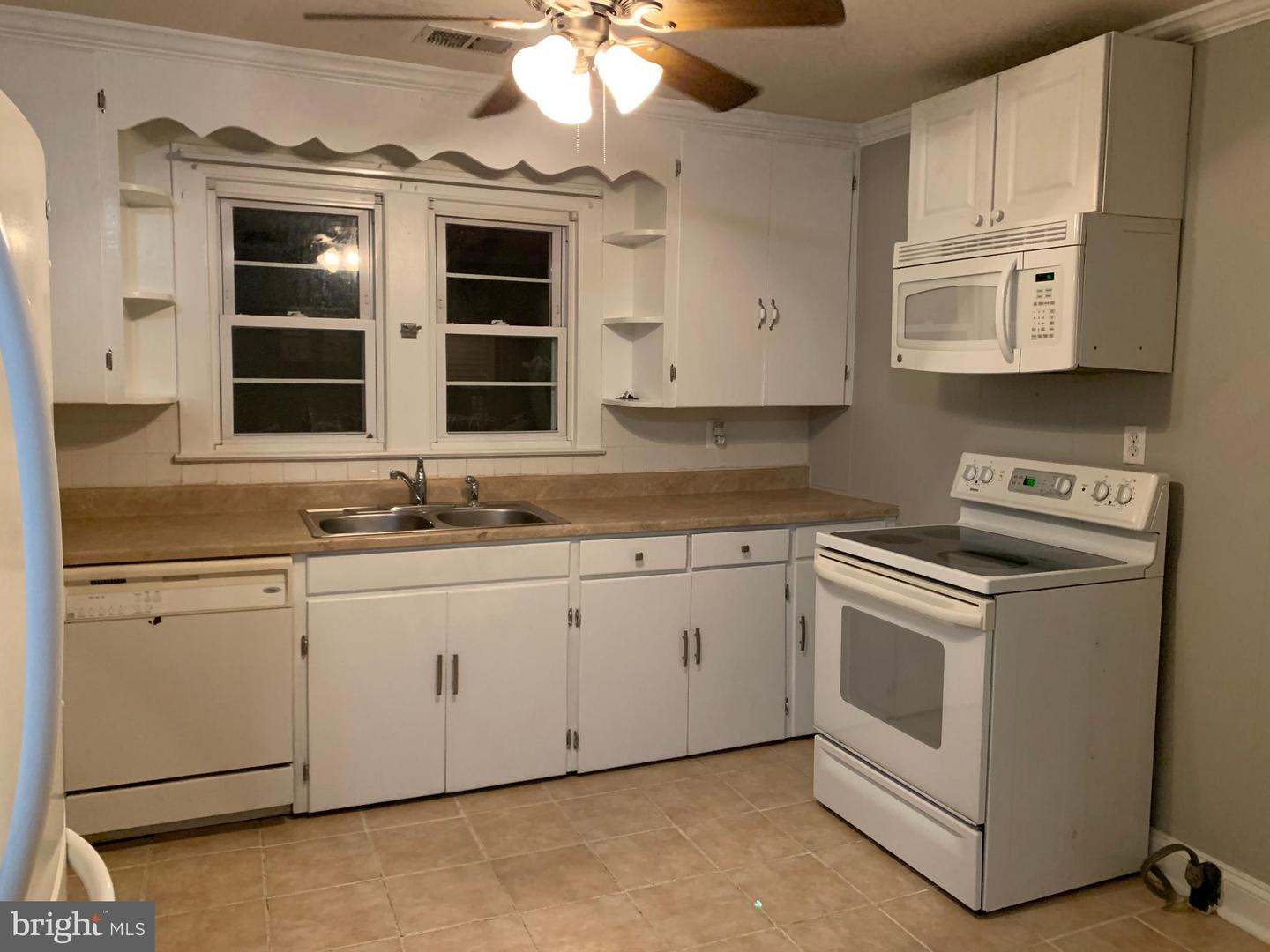 410 TRUSLOW RD, FREDERICKSBURG, Virginia 22405, 2 Bedrooms Bedrooms, ,1 BathroomBathrooms,Residential,For sale,410 TRUSLOW RD,VAST2040152 MLS # VAST2040152
