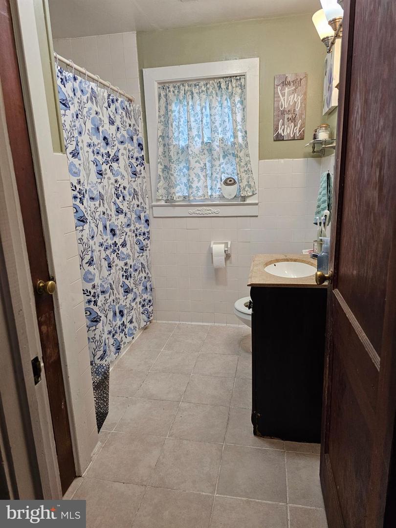 410 TRUSLOW RD, FREDERICKSBURG, Virginia 22405, 2 Bedrooms Bedrooms, ,1 BathroomBathrooms,Residential,For sale,410 TRUSLOW RD,VAST2040152 MLS # VAST2040152