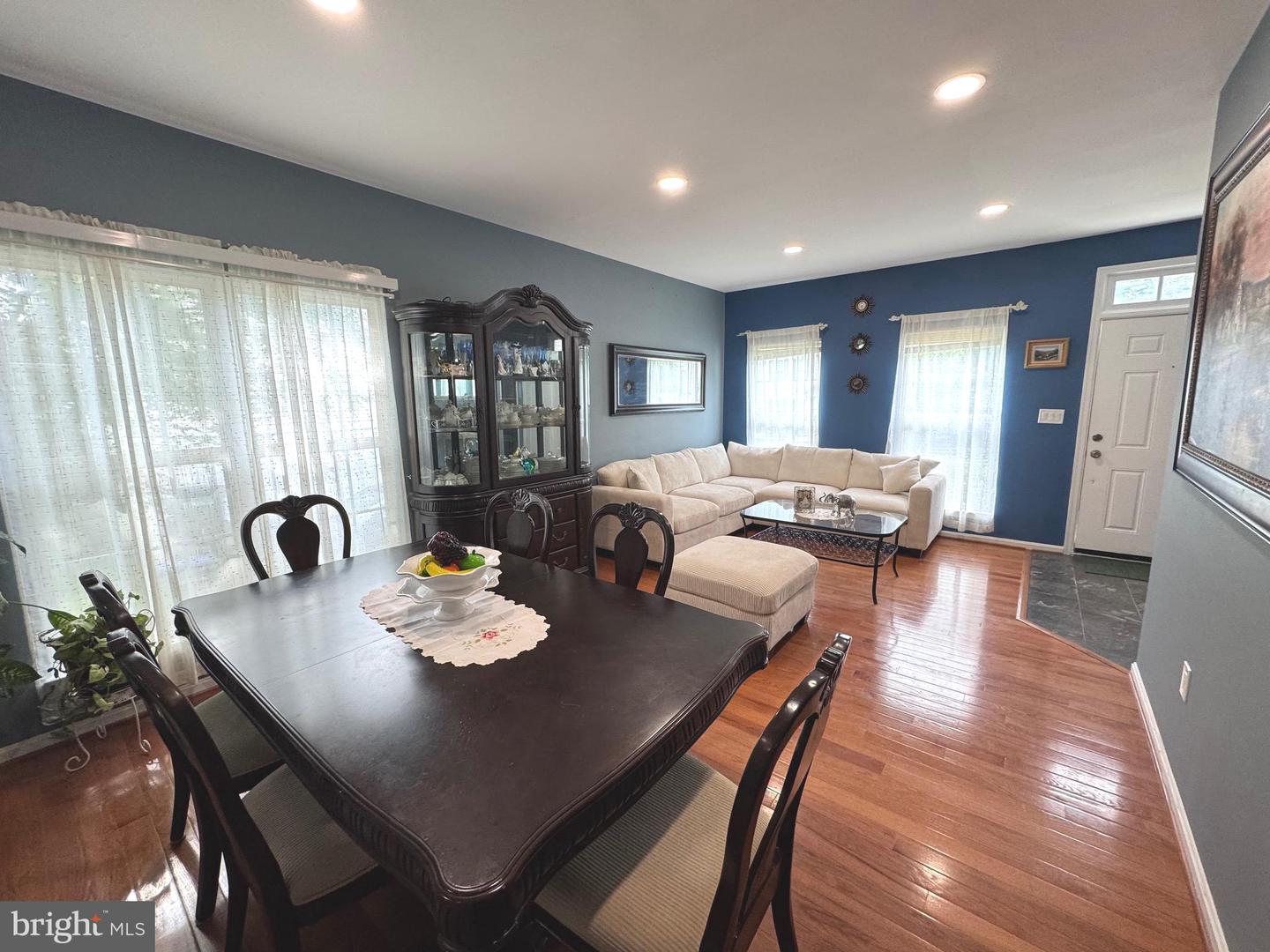 9218 GREENSHIRE DR, MANASSAS PARK, Virginia 20111, 5 Bedrooms Bedrooms, ,3 BathroomsBathrooms,Residential,For sale,9218 GREENSHIRE DR,VAMP2003134 MLS # VAMP2003134