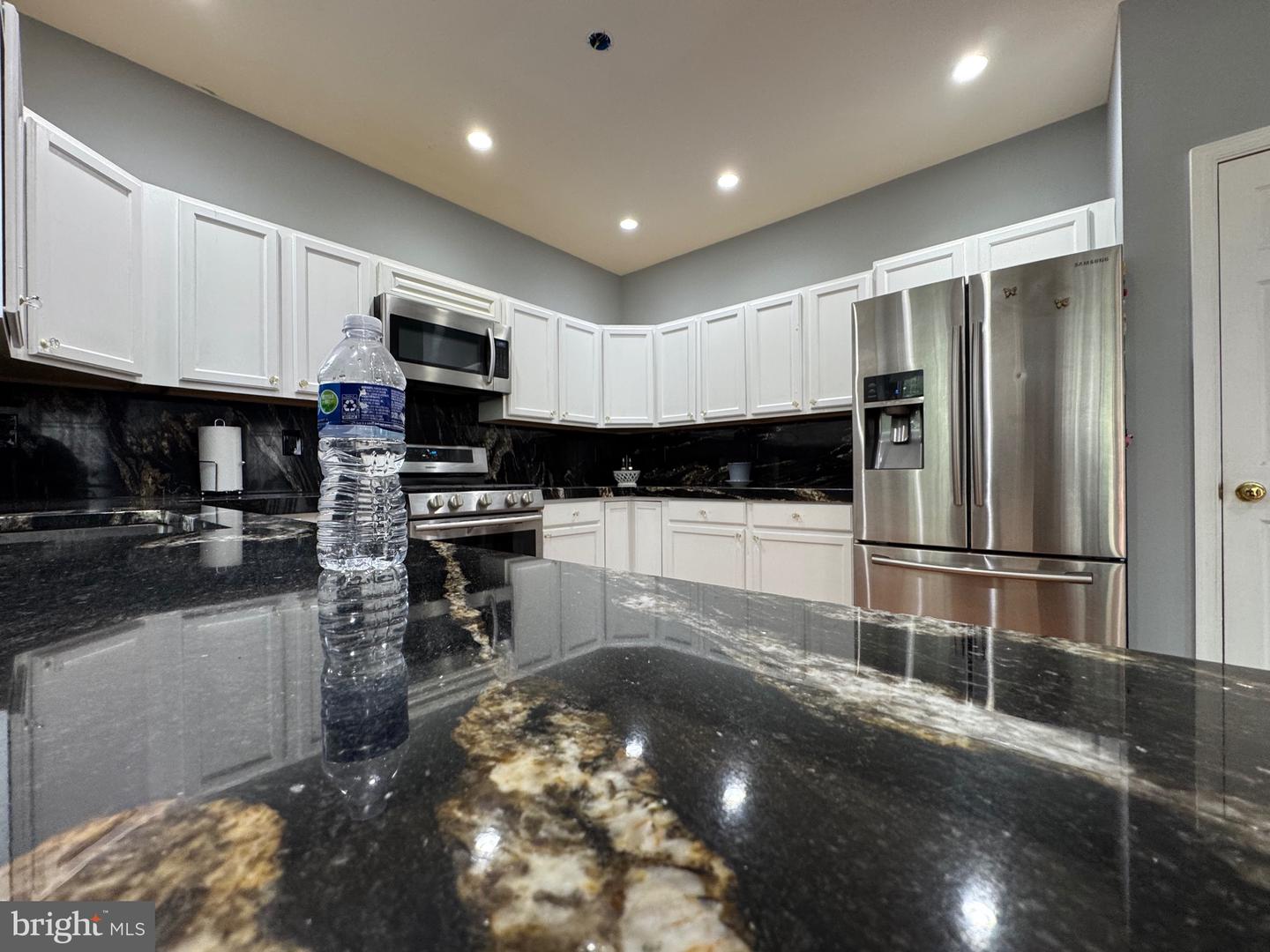 9218 GREENSHIRE DR, MANASSAS PARK, Virginia 20111, 5 Bedrooms Bedrooms, ,3 BathroomsBathrooms,Residential,For sale,9218 GREENSHIRE DR,VAMP2003134 MLS # VAMP2003134