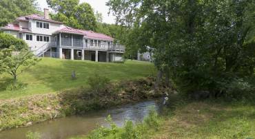 7304A DRY RUN RD, BURNSVILLE, Virginia 24487, 3 Bedrooms Bedrooms, ,2 BathroomsBathrooms,Residential,For sale,7304A DRY RUN RD,666079 MLS # 666079