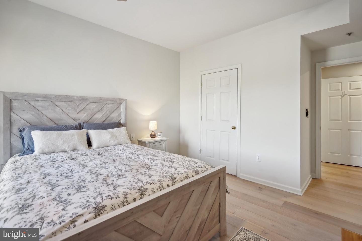 1645 INTERNATIONAL DR #121, MCLEAN, Virginia 22102, 2 Bedrooms Bedrooms, ,1 BathroomBathrooms,Residential,For sale,1645 INTERNATIONAL DR #121,VAFX2213722 MLS # VAFX2213722