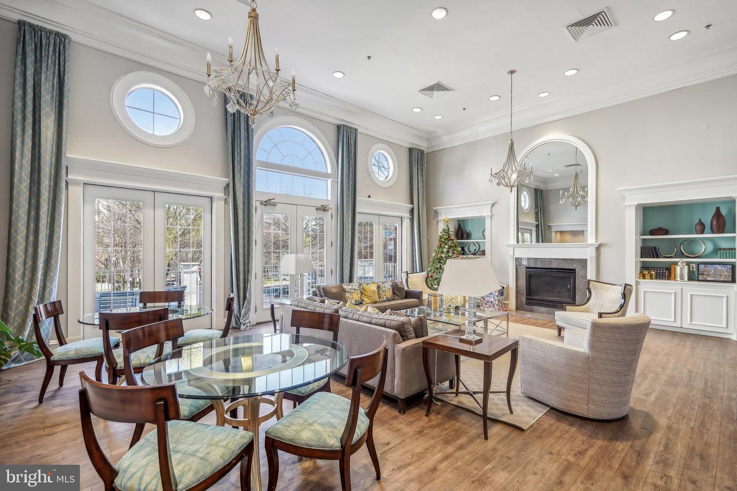 1645 INTERNATIONAL DR #121, MCLEAN, Virginia 22102, 2 Bedrooms Bedrooms, ,1 BathroomBathrooms,Residential,For sale,1645 INTERNATIONAL DR #121,VAFX2213722 MLS # VAFX2213722