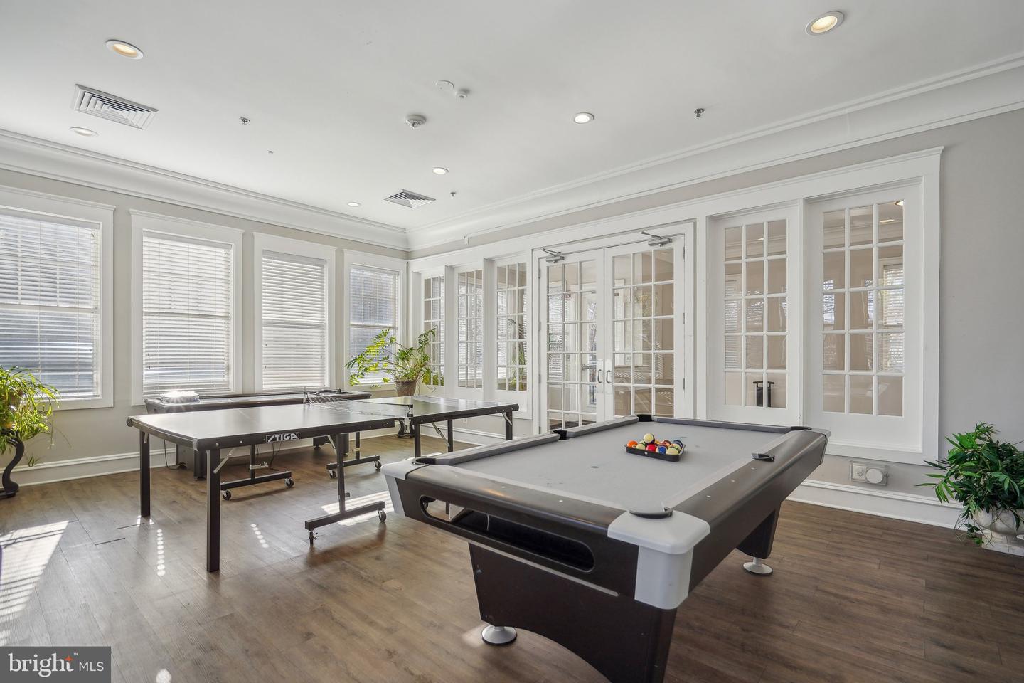 1645 INTERNATIONAL DR #121, MCLEAN, Virginia 22102, 2 Bedrooms Bedrooms, ,1 BathroomBathrooms,Residential,For sale,1645 INTERNATIONAL DR #121,VAFX2213722 MLS # VAFX2213722