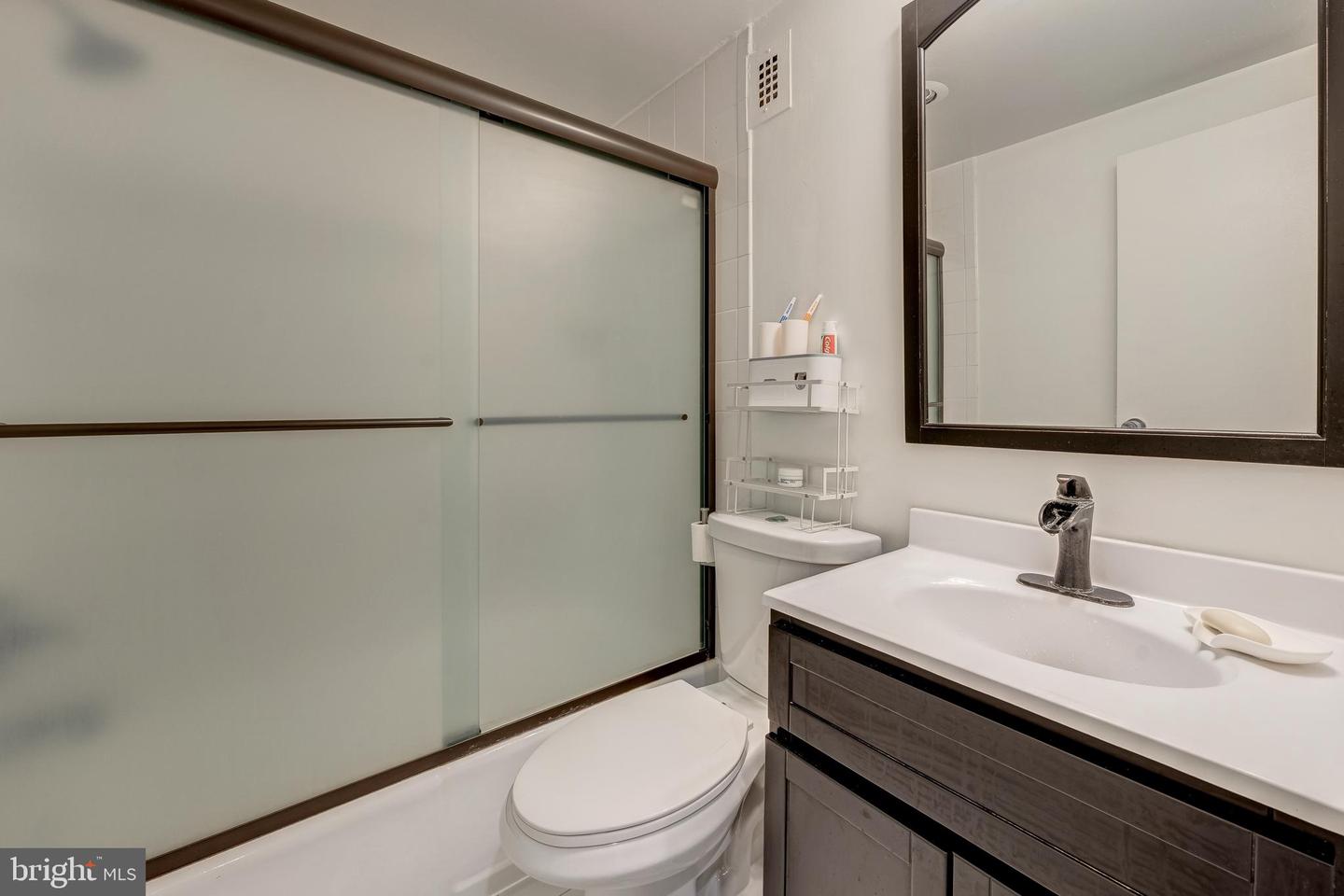 1200 N NASH ST #232, ARLINGTON, Virginia 22209, 1 Bedroom Bedrooms, ,1 BathroomBathrooms,Residential,For sale,1200 N NASH ST #232,VAAR2052464 MLS # VAAR2052464