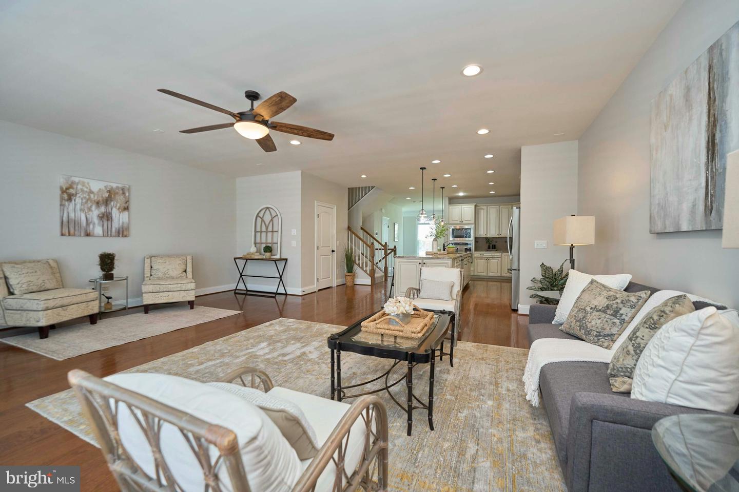 7916 CULLODEN CREST LN, GAINESVILLE, Virginia 20155, 4 Bedrooms Bedrooms, ,3 BathroomsBathrooms,Residential,For sale,7916 CULLODEN CREST LN,VAPW2087534 MLS # VAPW2087534