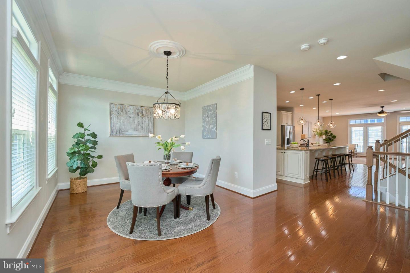 7916 CULLODEN CREST LN, GAINESVILLE, Virginia 20155, 4 Bedrooms Bedrooms, ,3 BathroomsBathrooms,Residential,For sale,7916 CULLODEN CREST LN,VAPW2087534 MLS # VAPW2087534