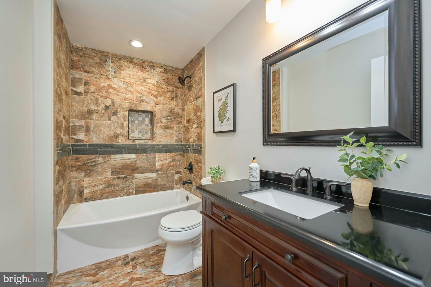 7916 CULLODEN CREST LN, GAINESVILLE, Virginia 20155, 4 Bedrooms Bedrooms, ,3 BathroomsBathrooms,Residential,For sale,7916 CULLODEN CREST LN,VAPW2087534 MLS # VAPW2087534
