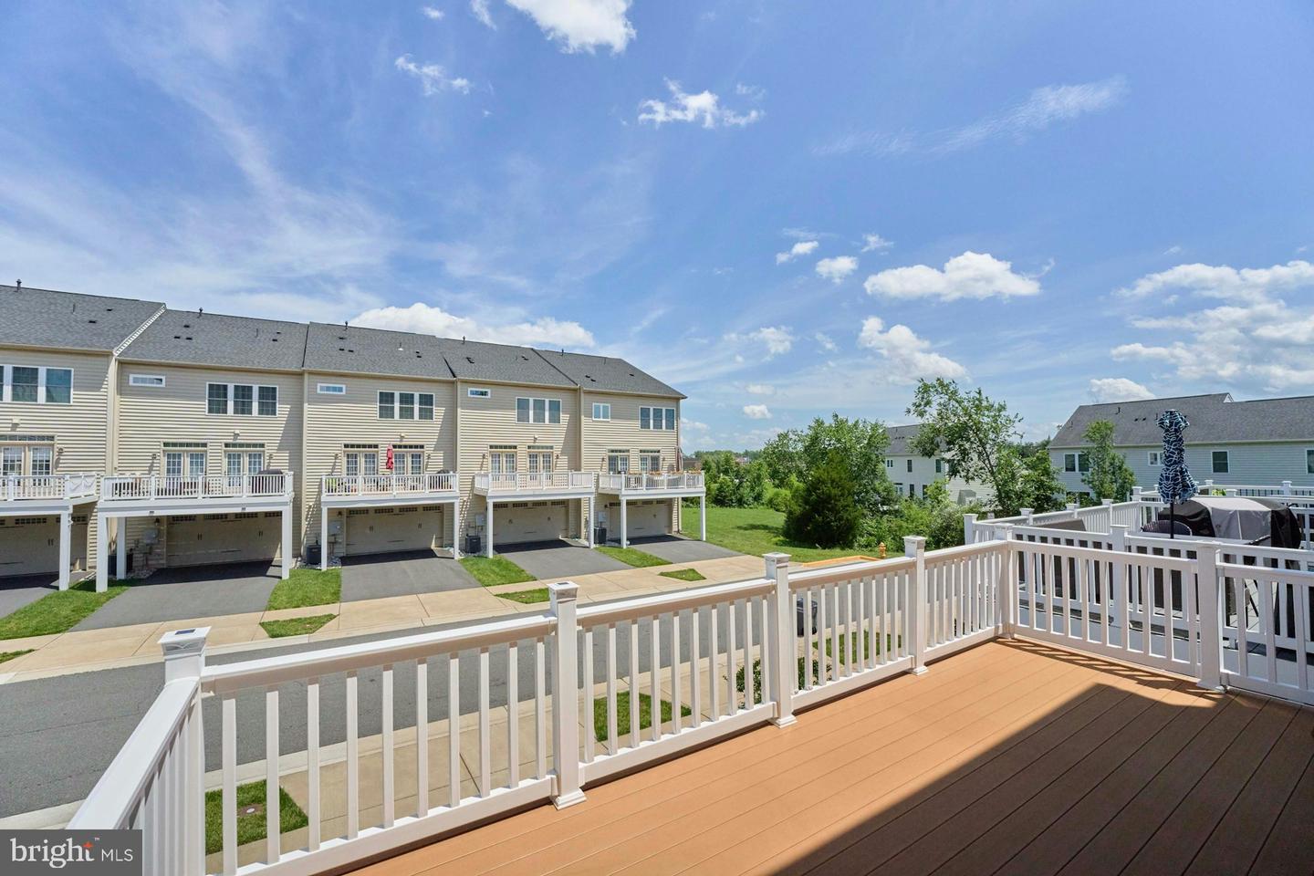 7916 CULLODEN CREST LN, GAINESVILLE, Virginia 20155, 4 Bedrooms Bedrooms, ,3 BathroomsBathrooms,Residential,For sale,7916 CULLODEN CREST LN,VAPW2087534 MLS # VAPW2087534