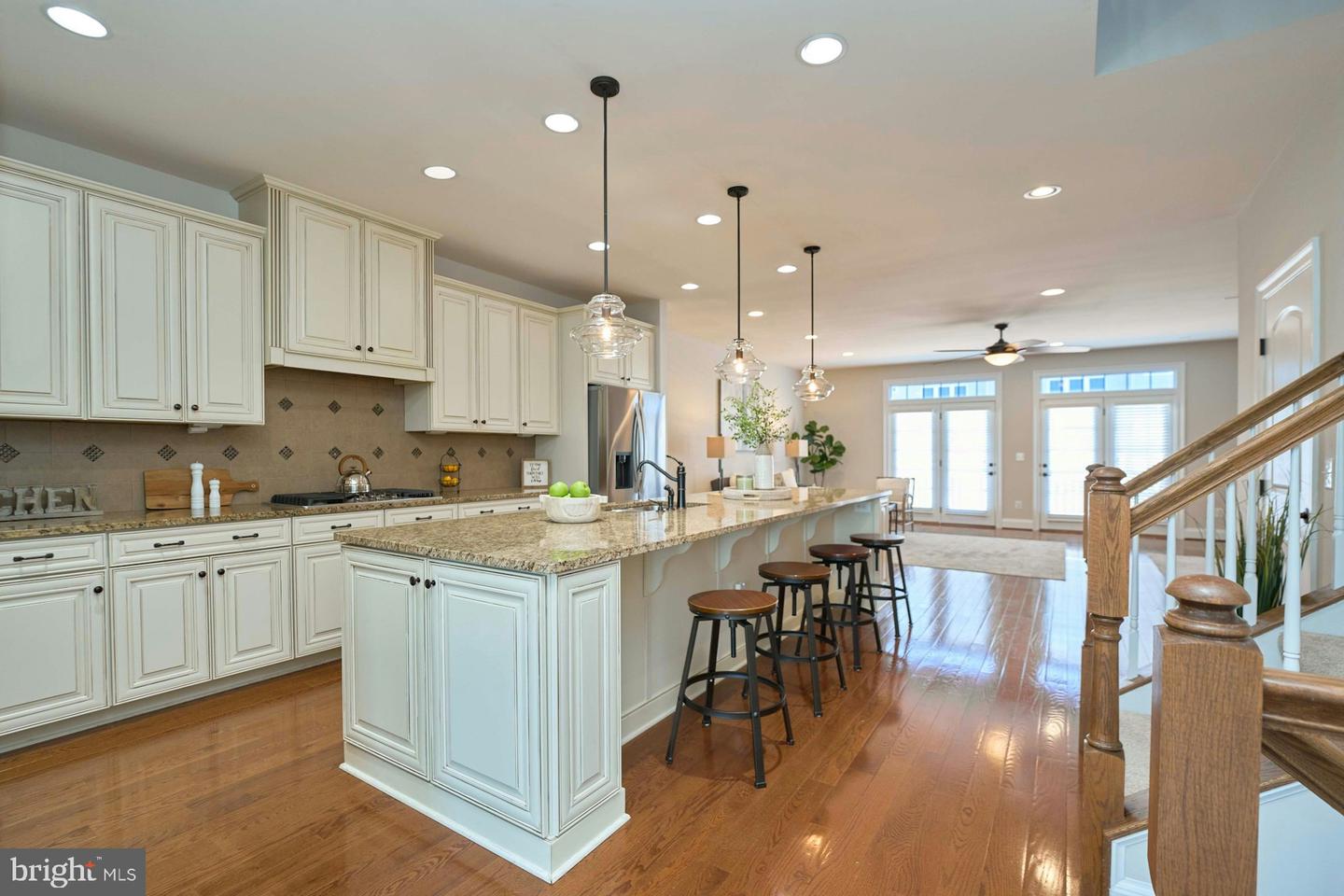 7916 CULLODEN CREST LN, GAINESVILLE, Virginia 20155, 4 Bedrooms Bedrooms, ,3 BathroomsBathrooms,Residential,For sale,7916 CULLODEN CREST LN,VAPW2087534 MLS # VAPW2087534