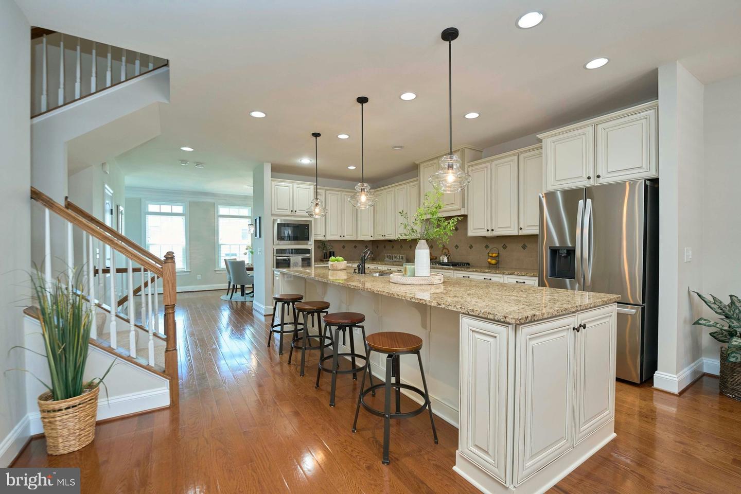 7916 CULLODEN CREST LN, GAINESVILLE, Virginia 20155, 4 Bedrooms Bedrooms, ,3 BathroomsBathrooms,Residential,For sale,7916 CULLODEN CREST LN,VAPW2087534 MLS # VAPW2087534