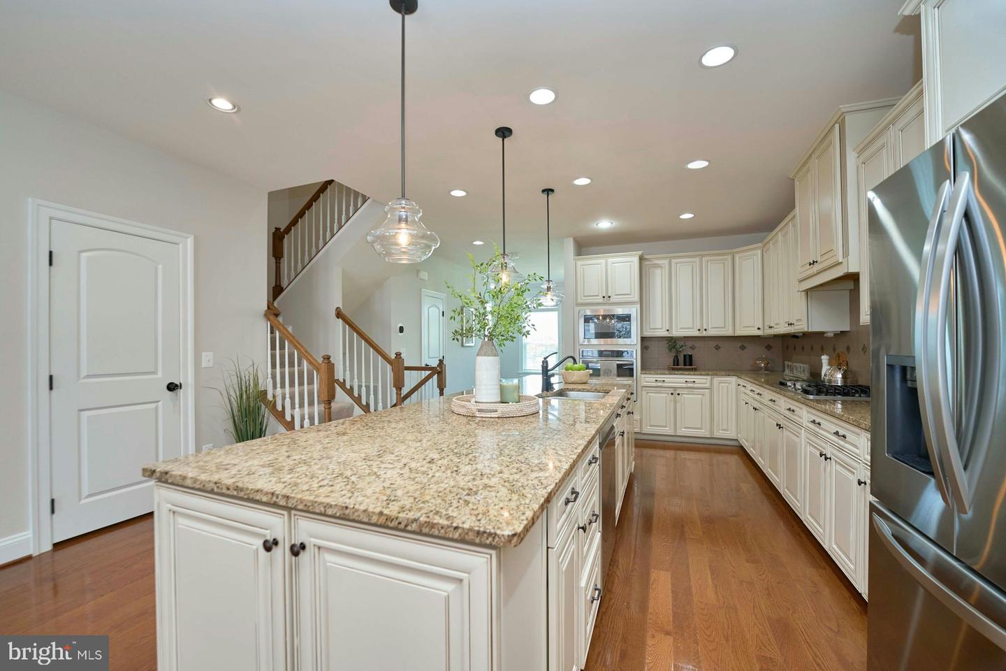 7916 CULLODEN CREST LN, GAINESVILLE, Virginia 20155, 4 Bedrooms Bedrooms, ,3 BathroomsBathrooms,Residential,For sale,7916 CULLODEN CREST LN,VAPW2087534 MLS # VAPW2087534