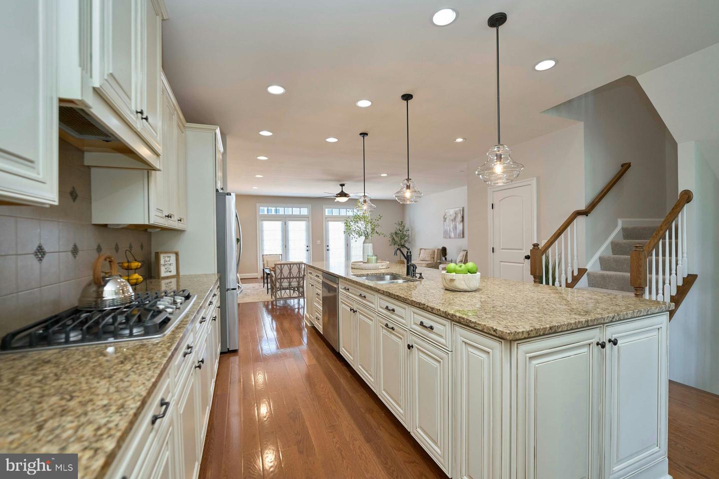 7916 CULLODEN CREST LN, GAINESVILLE, Virginia 20155, 4 Bedrooms Bedrooms, ,3 BathroomsBathrooms,Residential,For sale,7916 CULLODEN CREST LN,VAPW2087534 MLS # VAPW2087534