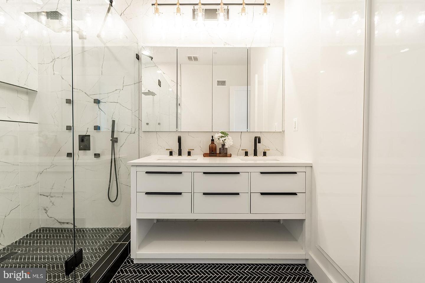 1215 HOLBROOK TER NE #1, WASHINGTON, District Of Columbia 20002, 3 Bedrooms Bedrooms, ,3 BathroomsBathrooms,Residential,For sale,1215 HOLBROOK TER NE #1,DCDC2185372 MLS # DCDC2185372