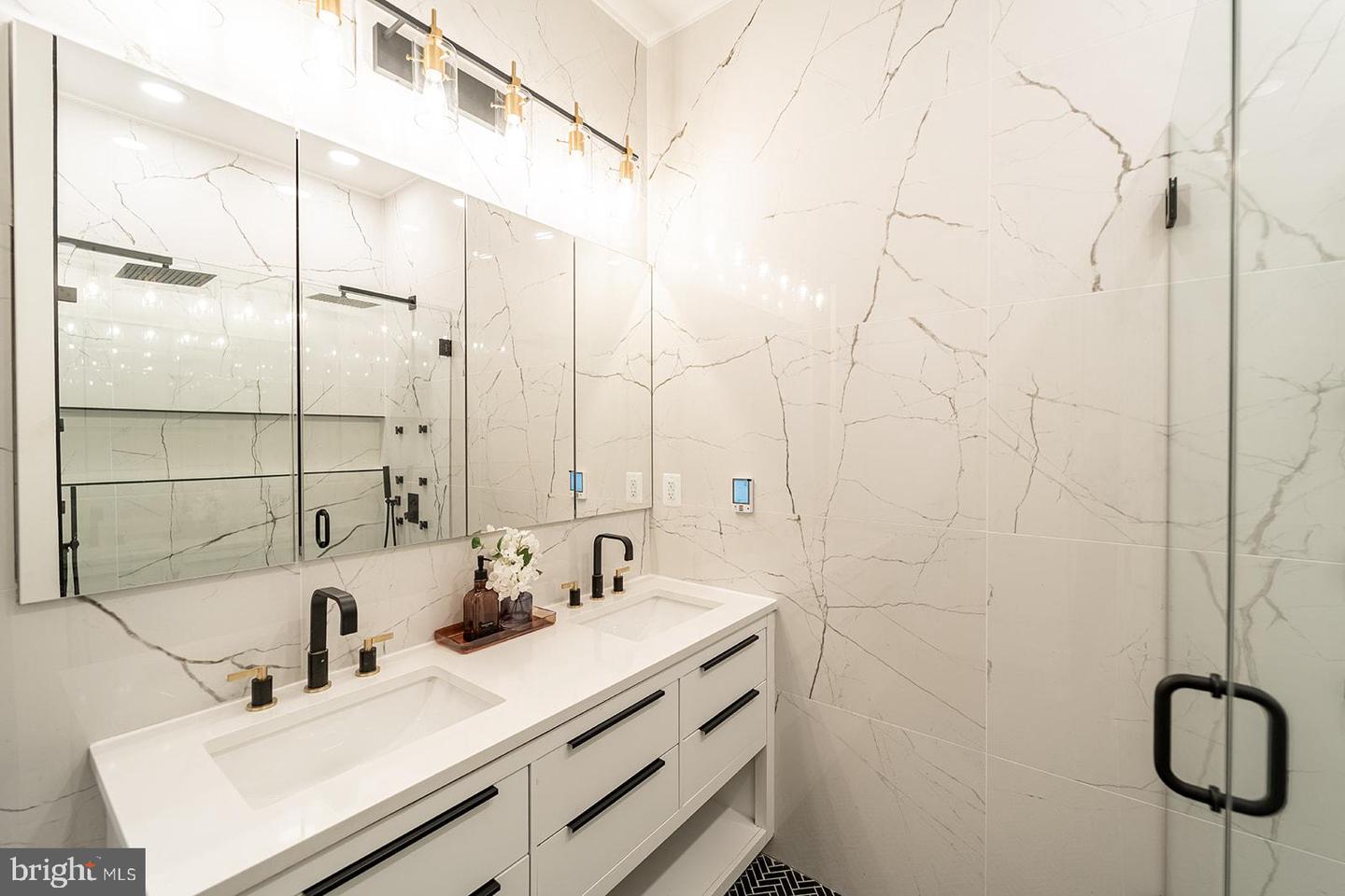 1215 HOLBROOK TER NE #1, WASHINGTON, District Of Columbia 20002, 3 Bedrooms Bedrooms, ,3 BathroomsBathrooms,Residential,For sale,1215 HOLBROOK TER NE #1,DCDC2185372 MLS # DCDC2185372