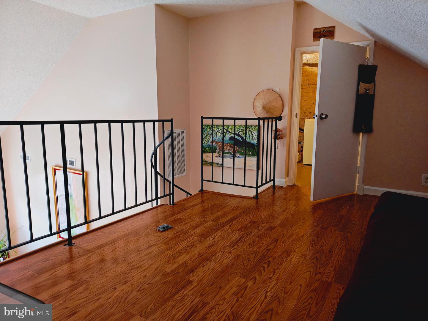 3432 S WAKEFIELD ST #B1, ARLINGTON, Virginia 22206, 1 Bedroom Bedrooms, ,1 BathroomBathrooms,Residential,For sale,3432 S WAKEFIELD ST #B1,VAAR2054050 MLS # VAAR2054050