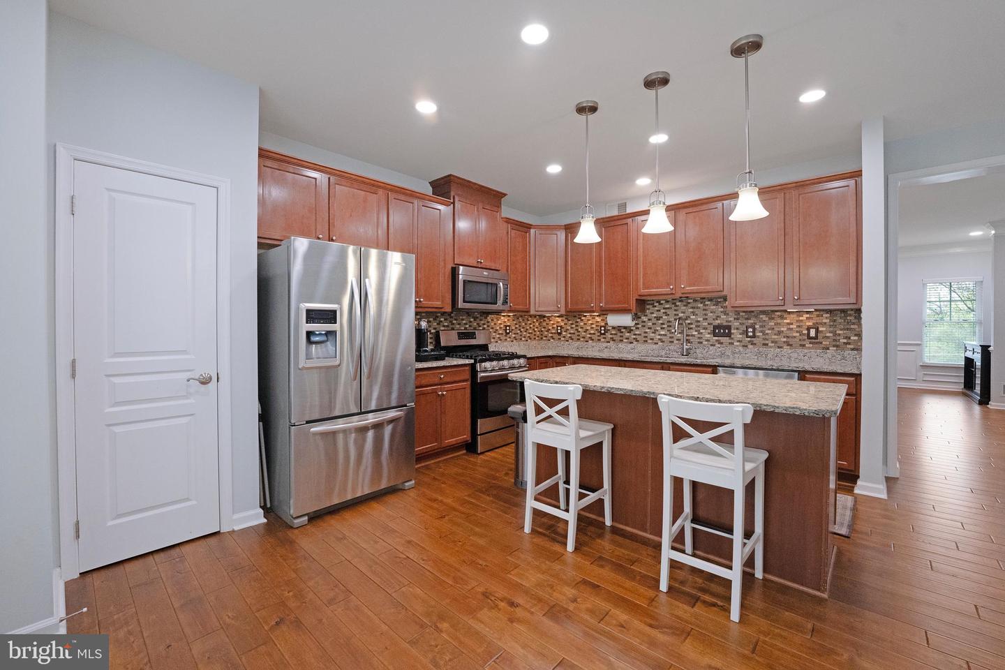 100 WASHINGTON ST, OCCOQUAN, Virginia 22125, 4 Bedrooms Bedrooms, ,3 BathroomsBathrooms,Residential,For sale,100 WASHINGTON ST,VAPW2089992 MLS # VAPW2089992