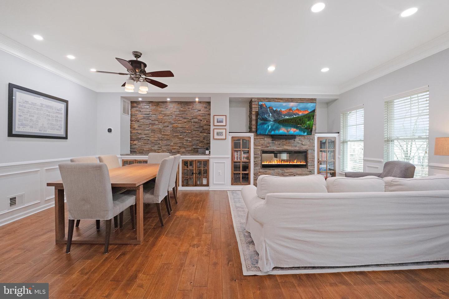 100 WASHINGTON ST, OCCOQUAN, Virginia 22125, 4 Bedrooms Bedrooms, ,3 BathroomsBathrooms,Residential,For sale,100 WASHINGTON ST,VAPW2089992 MLS # VAPW2089992