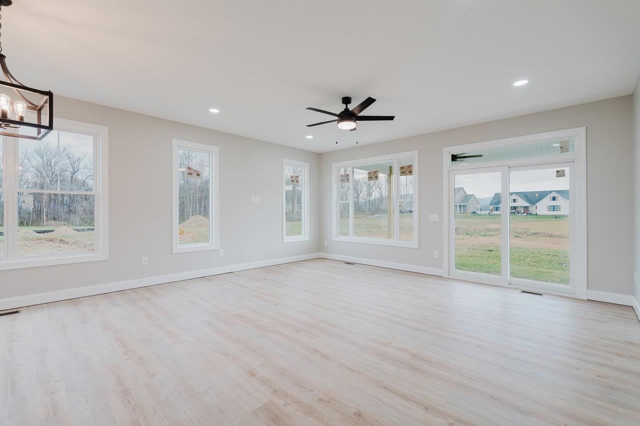 10270 DALMATIAN DR, MCGAHEYSVILLE, Virginia 22840, 3 Bedrooms Bedrooms, ,2 BathroomsBathrooms,Residential,10270 DALMATIAN DR,661104 MLS # 661104