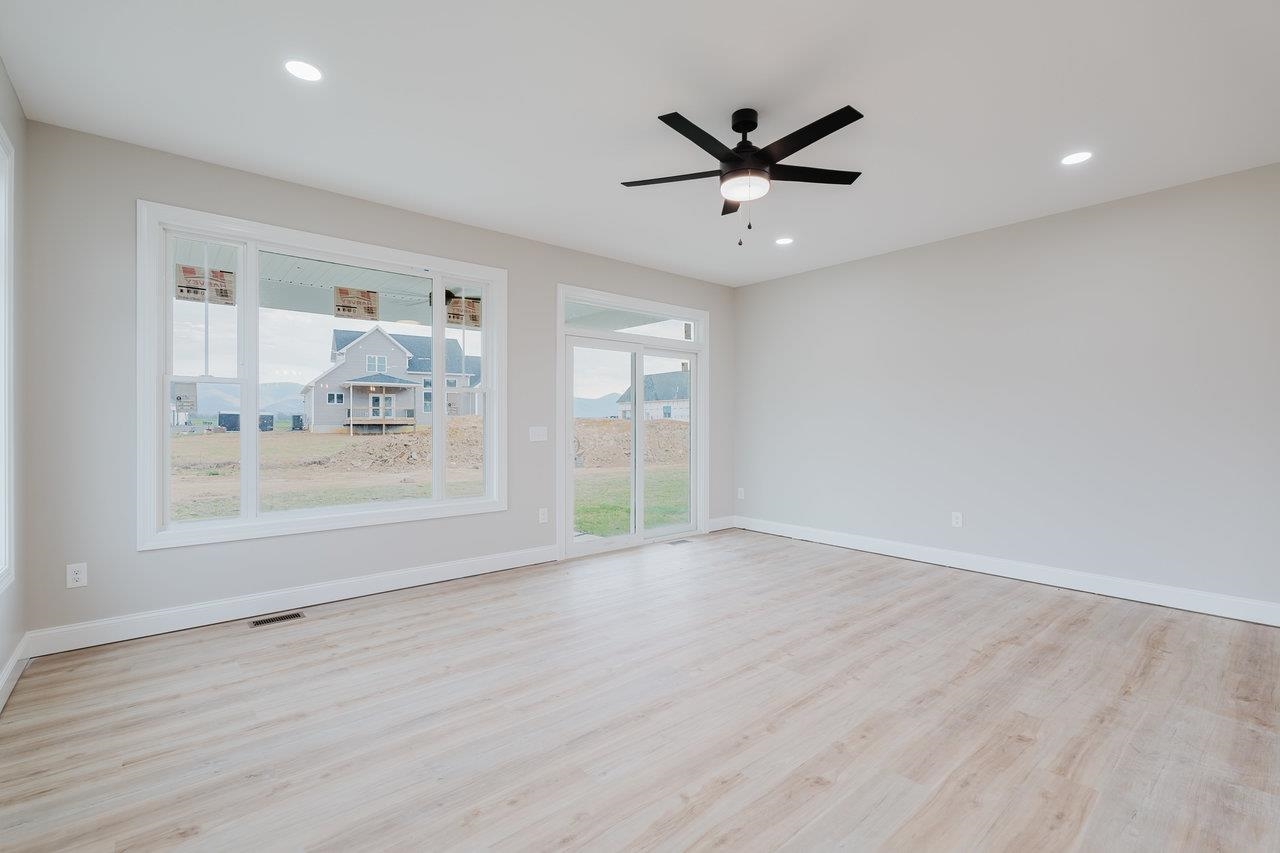 10270 DALMATIAN DR, MCGAHEYSVILLE, Virginia 22840, 3 Bedrooms Bedrooms, ,2 BathroomsBathrooms,Residential,10270 DALMATIAN DR,661104 MLS # 661104