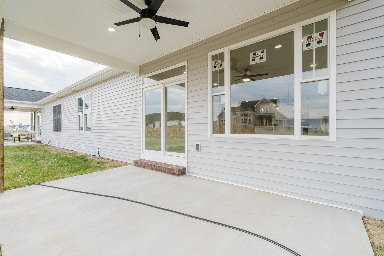 10270 DALMATIAN DR, MCGAHEYSVILLE, Virginia 22840, 3 Bedrooms Bedrooms, ,2 BathroomsBathrooms,Residential,10270 DALMATIAN DR,661104 MLS # 661104