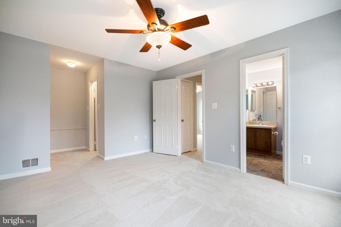 3224 KINROSS CIR, HERNDON, Virginia 20171, 4 Bedrooms Bedrooms, ,3 BathroomsBathrooms,Residential,For sale,3224 KINROSS CIR,VAFX2233612 MLS # VAFX2233612