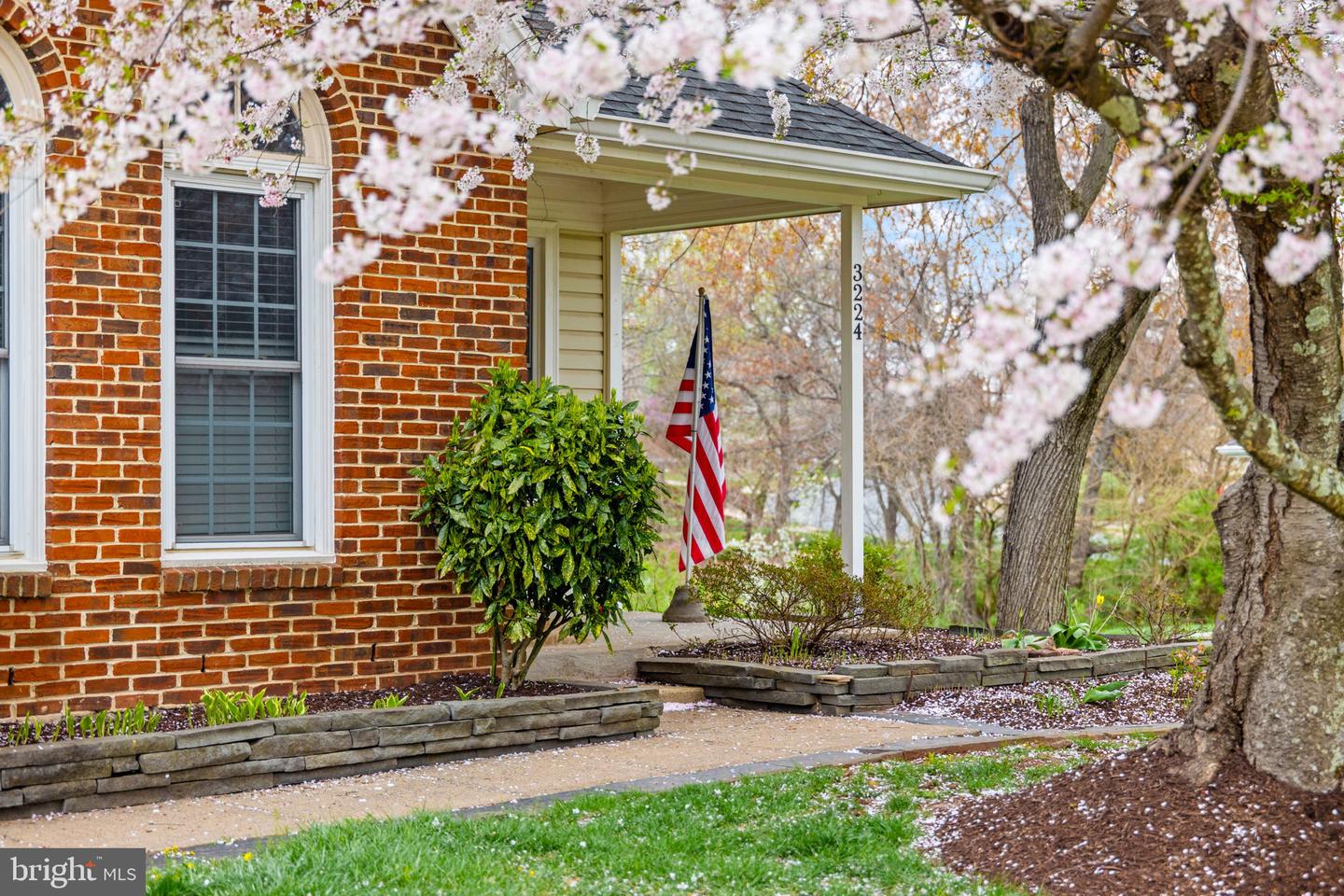 3224 KINROSS CIR, HERNDON, Virginia 20171, 4 Bedrooms Bedrooms, ,3 BathroomsBathrooms,Residential,For sale,3224 KINROSS CIR,VAFX2233612 MLS # VAFX2233612