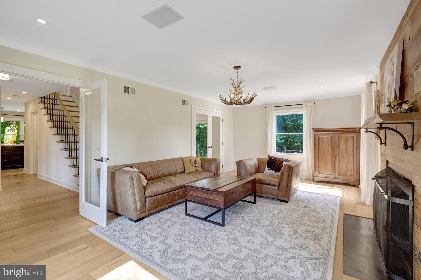 218 WALKER RD, GREAT FALLS, Virginia 22066, 5 Bedrooms Bedrooms, ,4 BathroomsBathrooms,Residential,For sale,218 WALKER RD,VAFX2236474 MLS # VAFX2236474