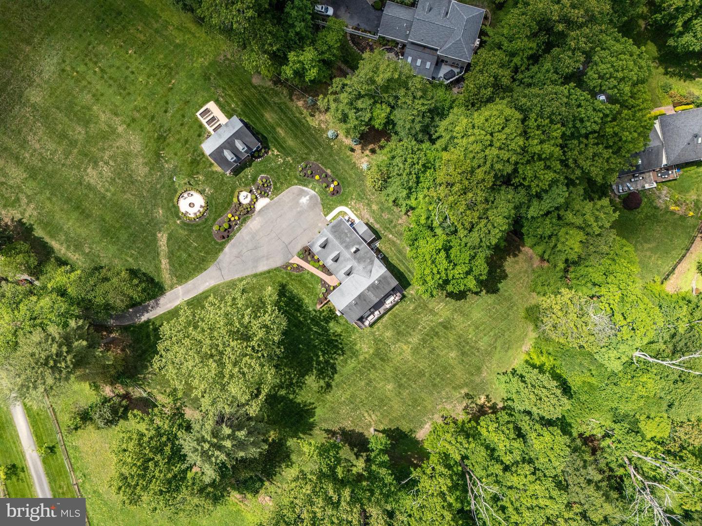 218 WALKER RD, GREAT FALLS, Virginia 22066, 5 Bedrooms Bedrooms, ,4 BathroomsBathrooms,Residential,For sale,218 WALKER RD,VAFX2236474 MLS # VAFX2236474