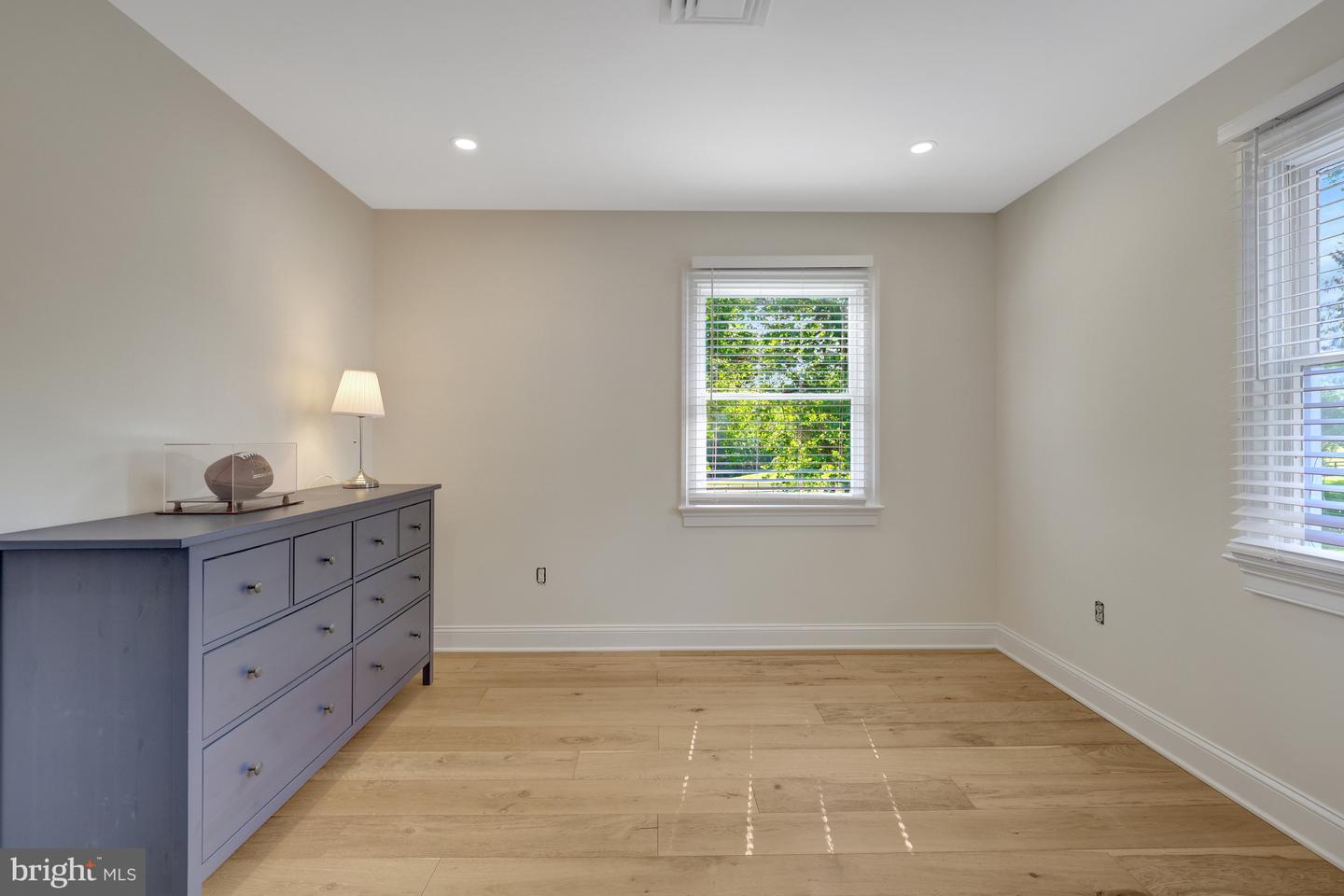 218 WALKER RD, GREAT FALLS, Virginia 22066, 5 Bedrooms Bedrooms, ,4 BathroomsBathrooms,Residential,For sale,218 WALKER RD,VAFX2236474 MLS # VAFX2236474
